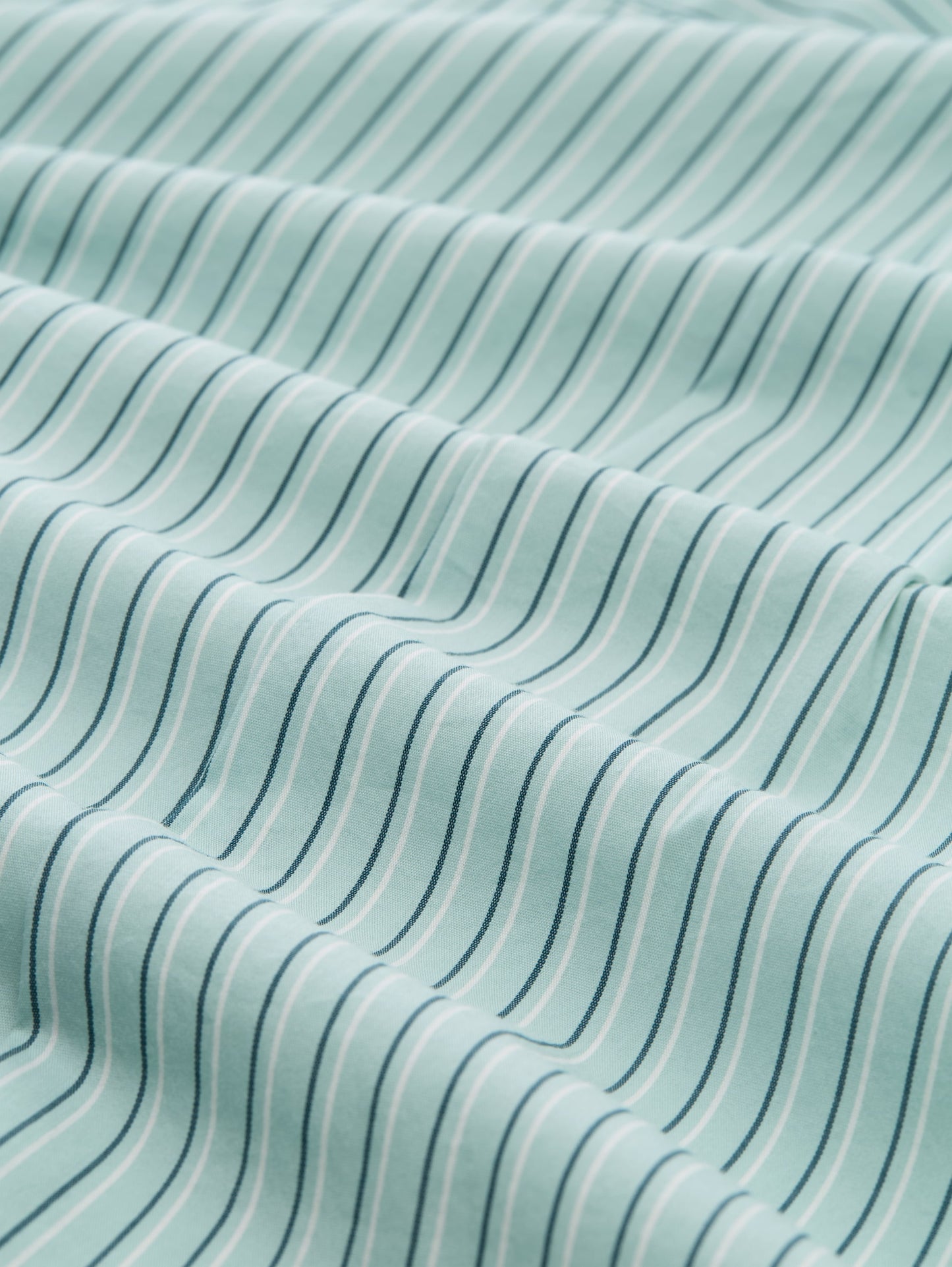 Oversize Hemdbluse mit Herz-Stickerei