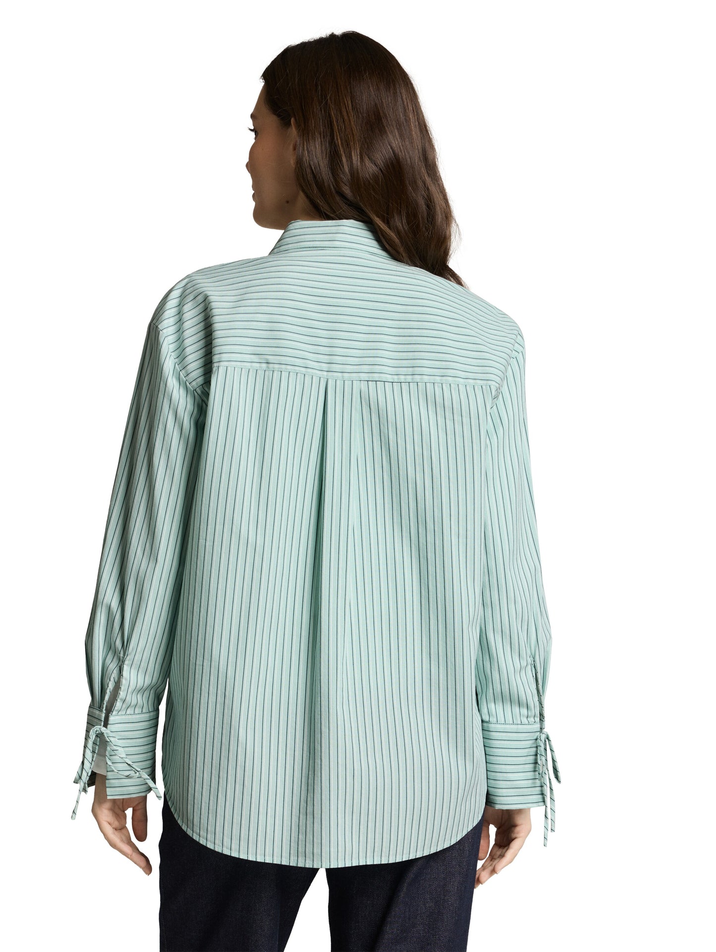 Oversize Hemdbluse mit Herz-Stickerei