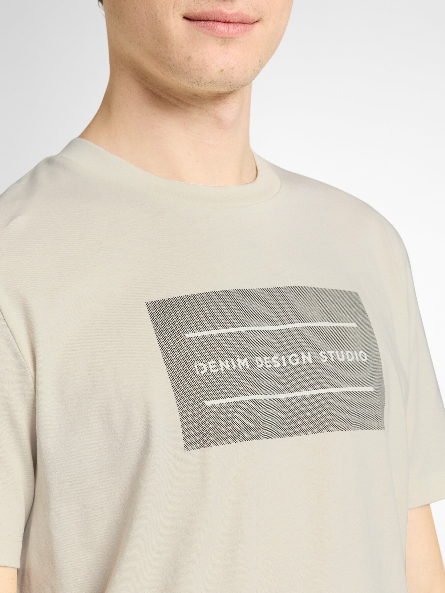 Basic T-Shirt mit Logo-Print