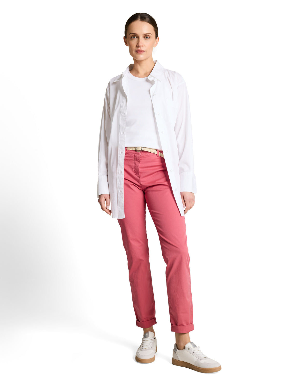 Slim Chino Hose mit Gürtel