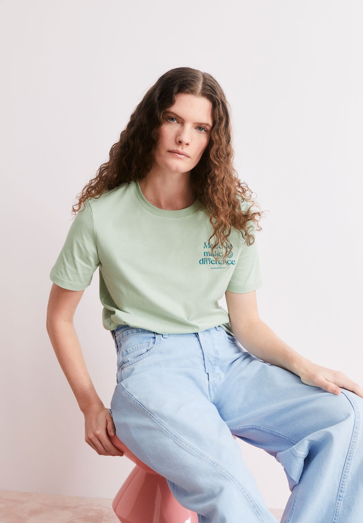 LUALAA EMBRO T-SHIRT