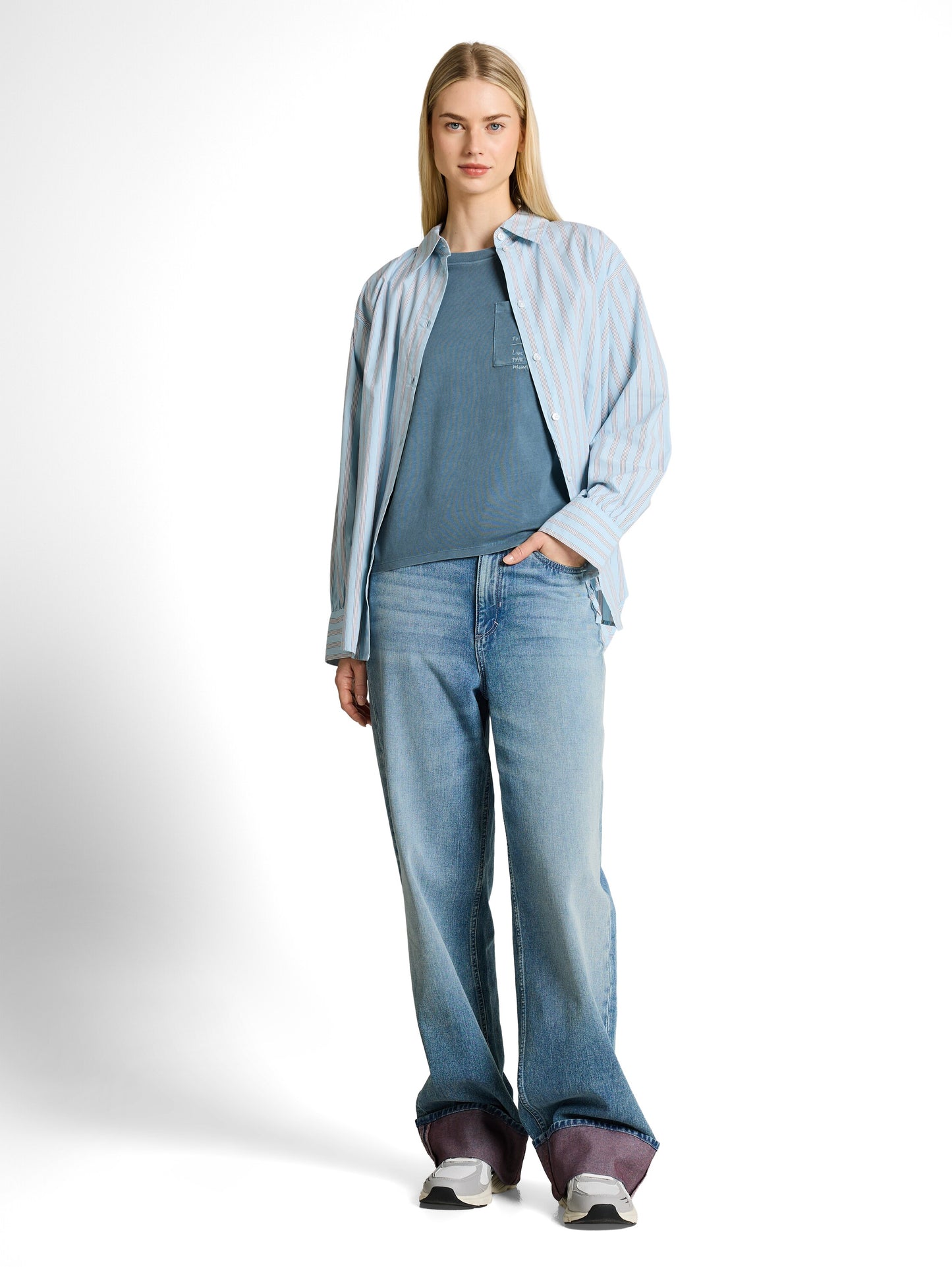 Boxy Fit T-Shirt mit Brusttasche