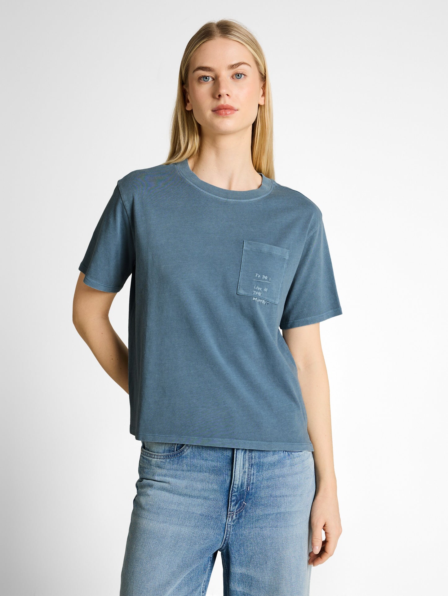 Boxy Fit T-Shirt mit Brusttasche