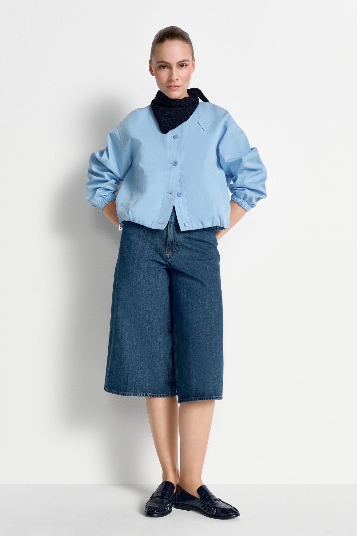 Buttoned cotton blouson