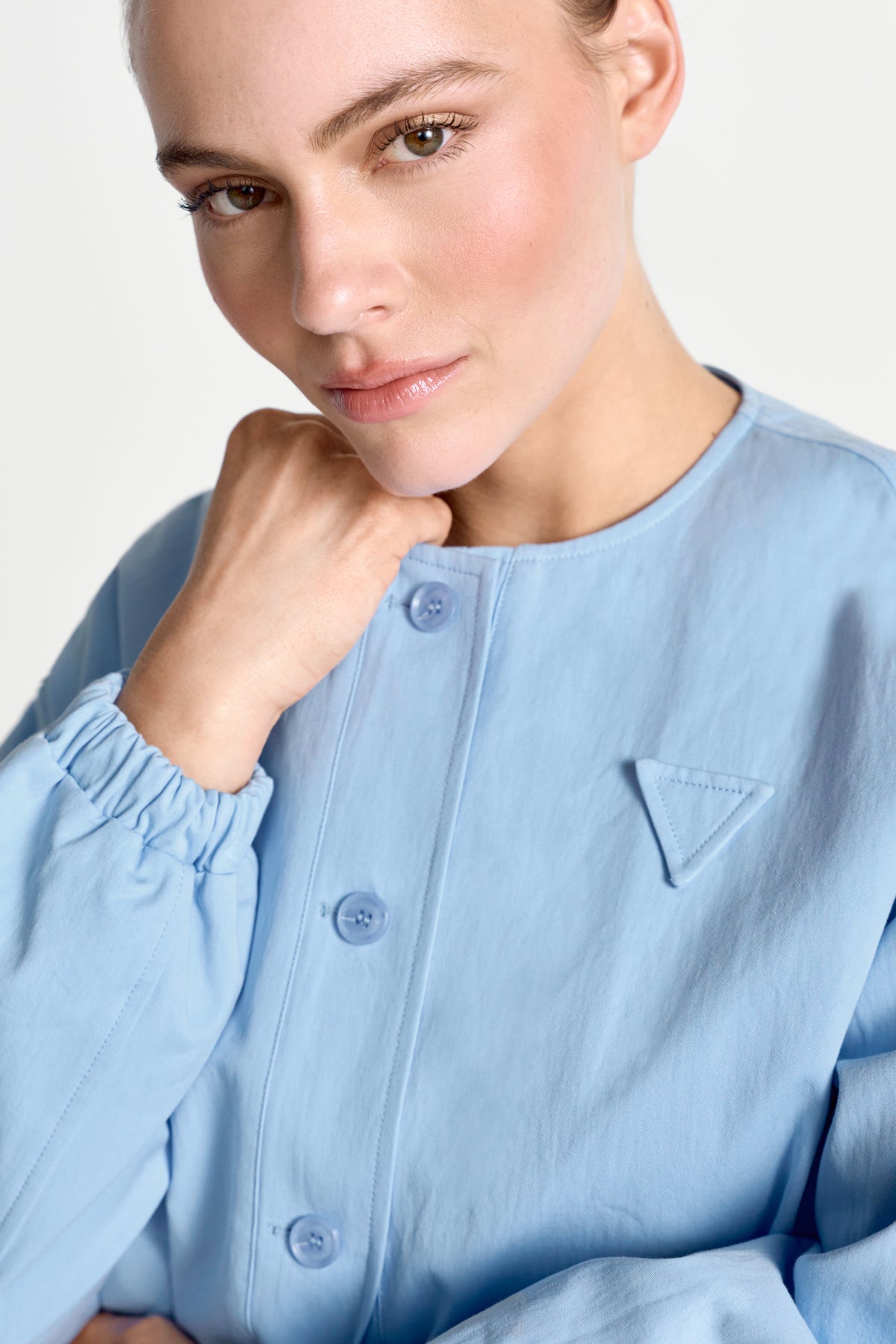 Buttoned cotton blouson