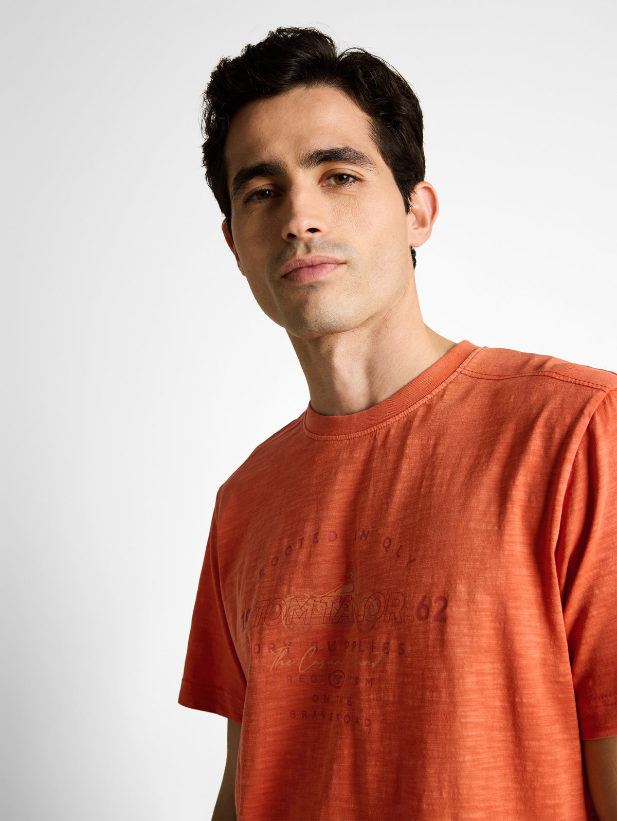 T-Shirt in Melange-Optik mit Print