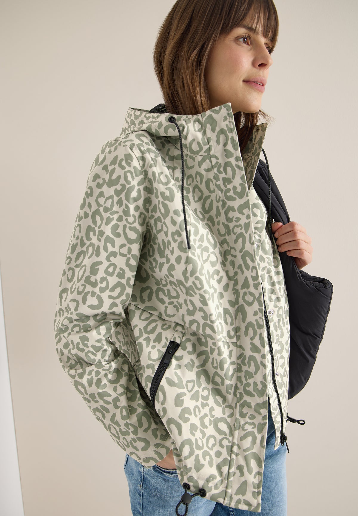 Windbreaker mit Hoodie