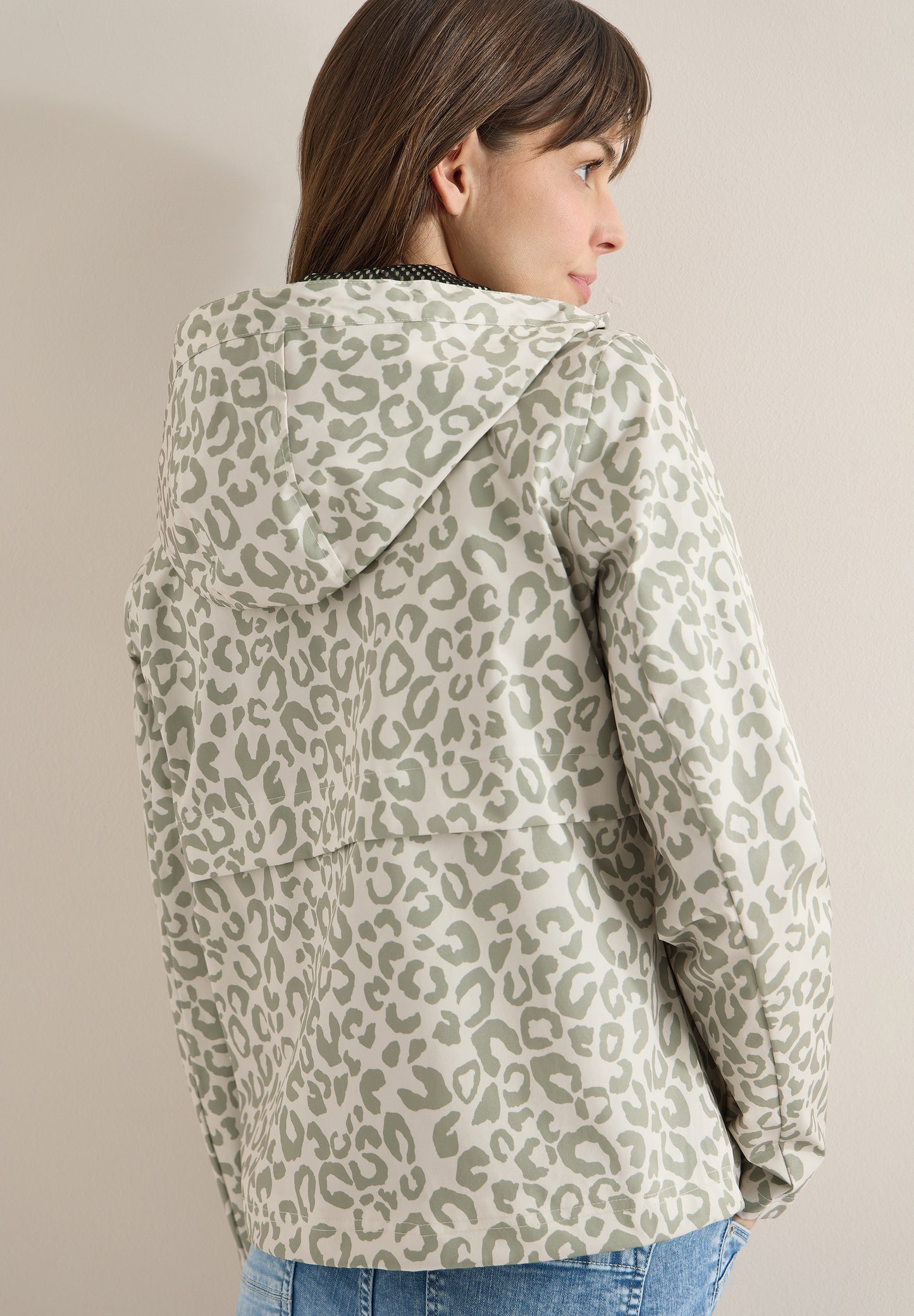 Windbreaker mit Hoodie