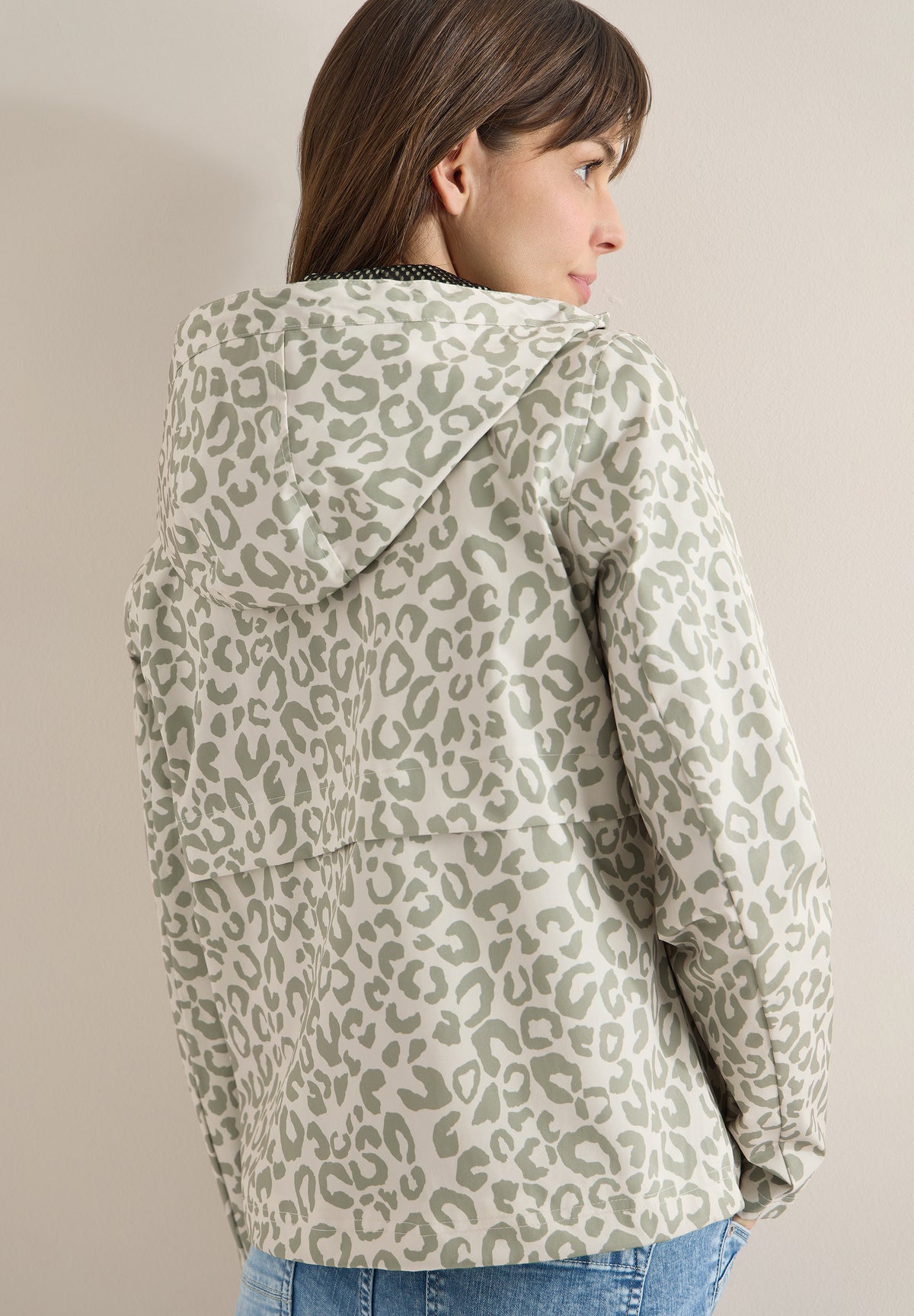 Windbreaker mit Hoodie