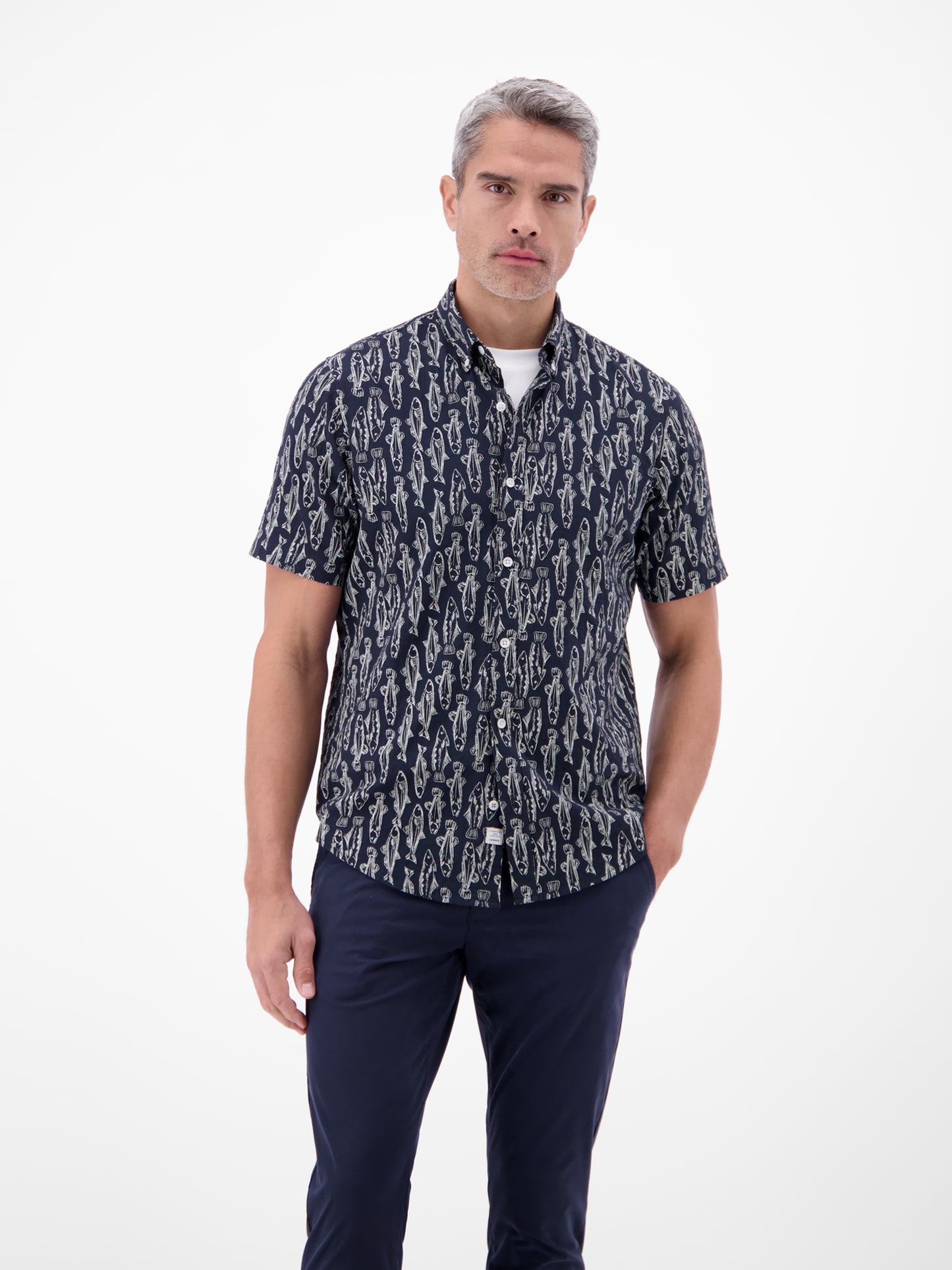BUTTON DOWN