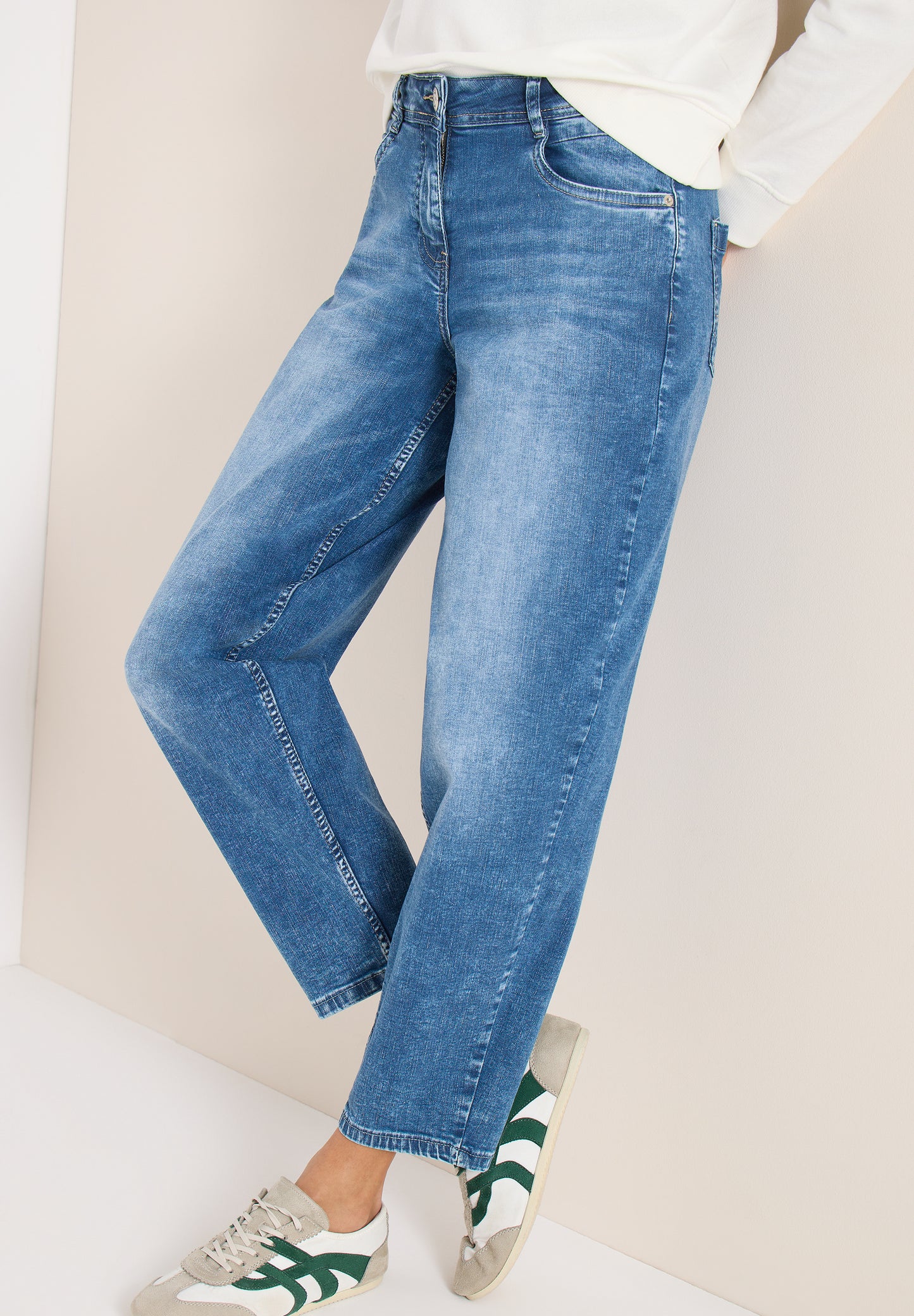 High Waist Barrel Leg Jeans im Loose Fit