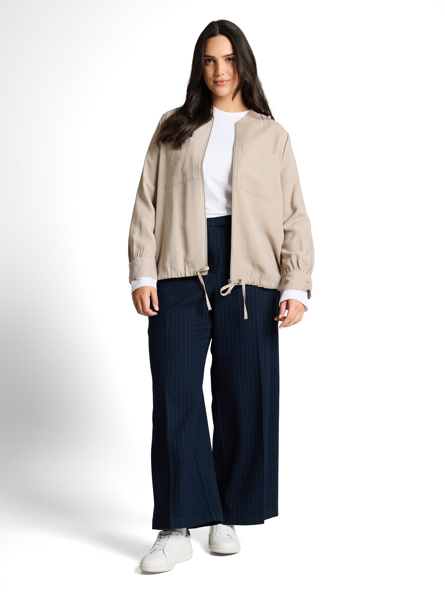 Plus Size - Loose Fit Bomberjacke mit Brusttaschen
