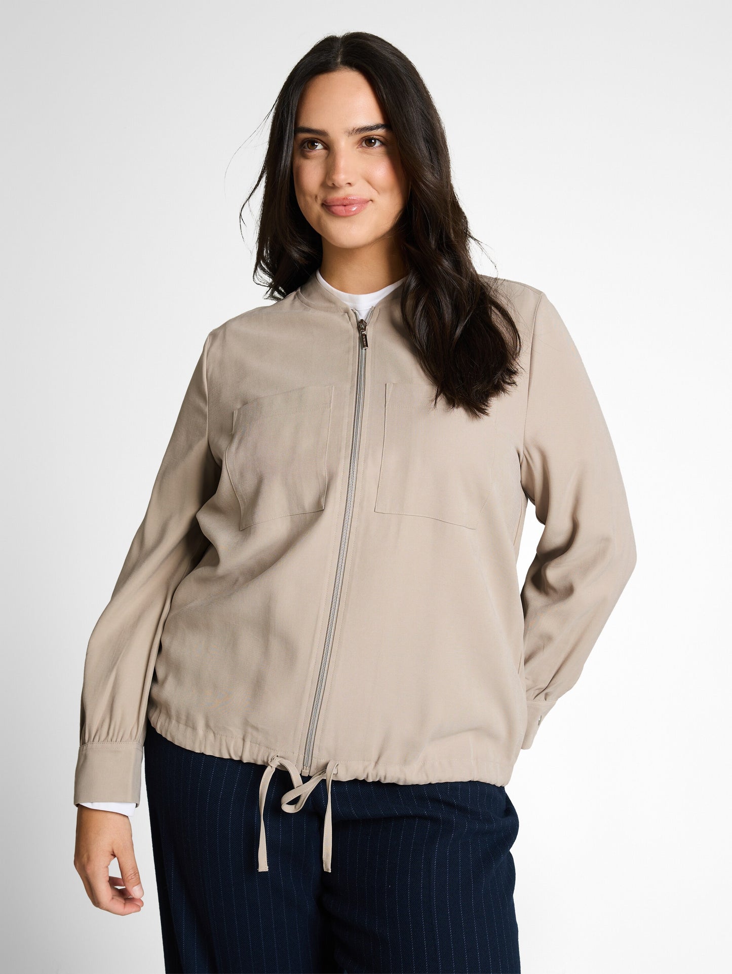 Plus Size - Loose Fit Bomberjacke mit Brusttaschen