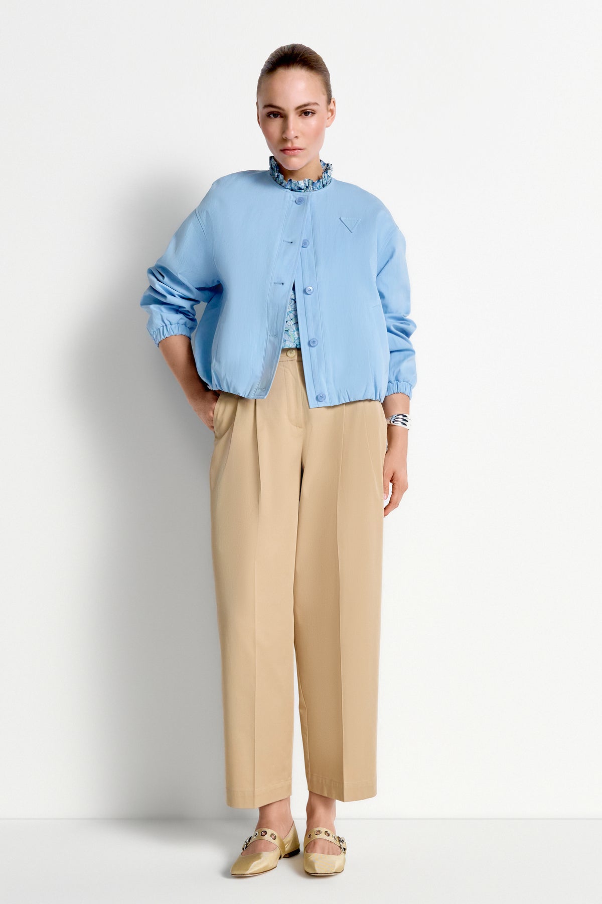 Cotton barrel pants with pleats