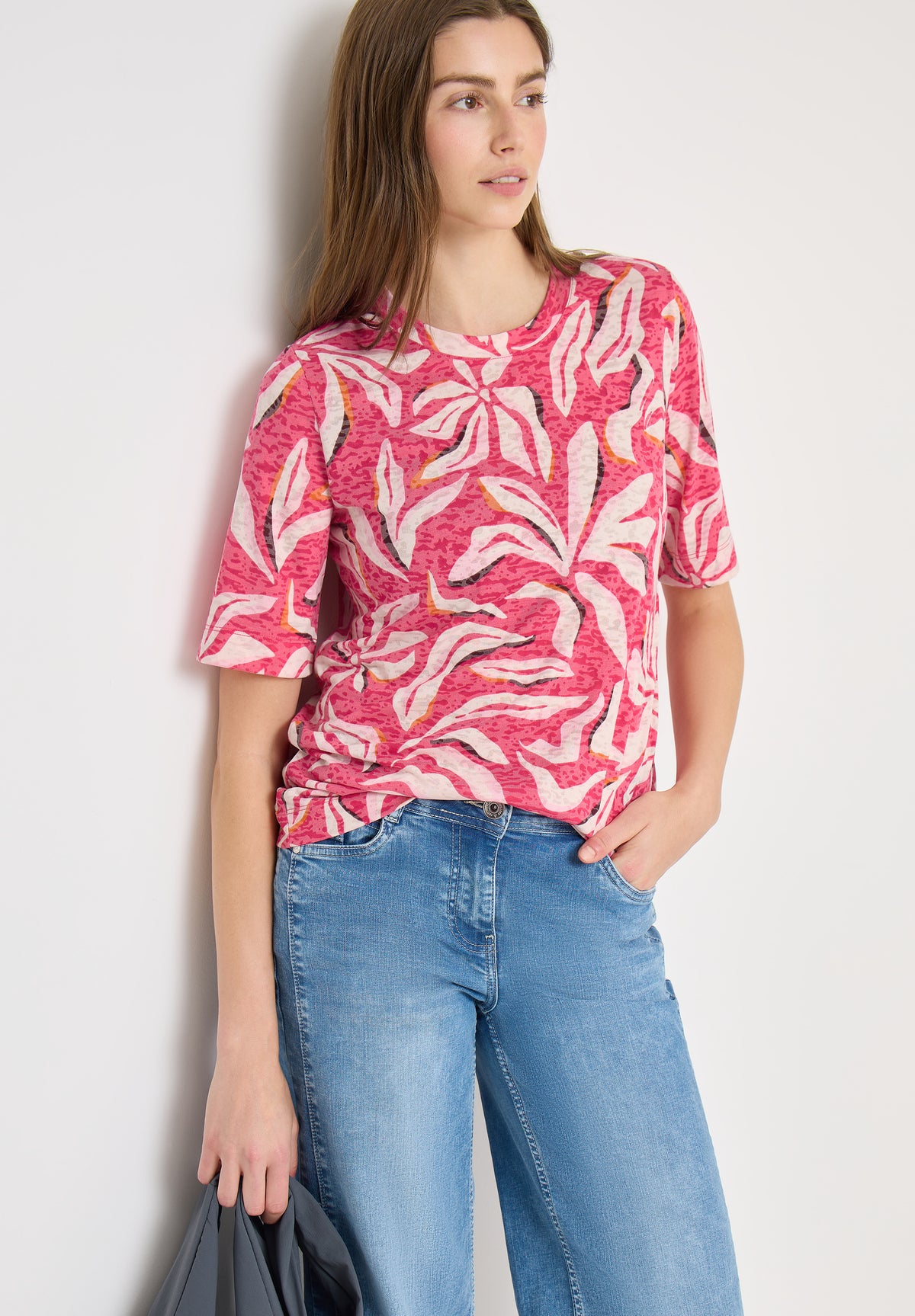 Kurzarm T-Shirt im Ausbrenner-Look