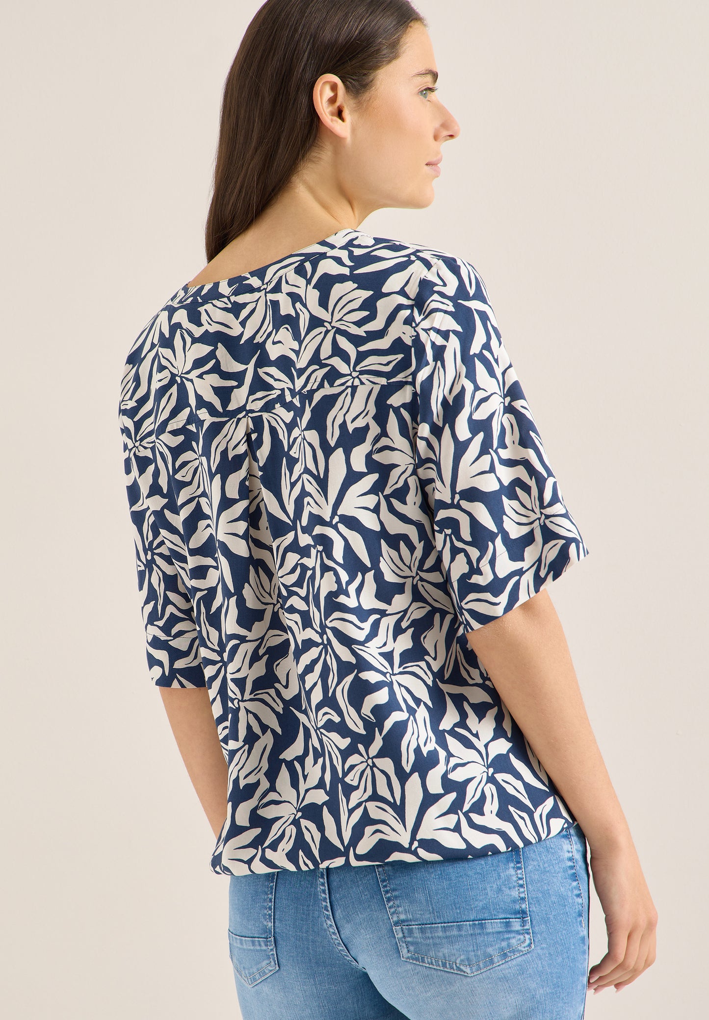 Bluse mit Split Neck und Elastiksaum