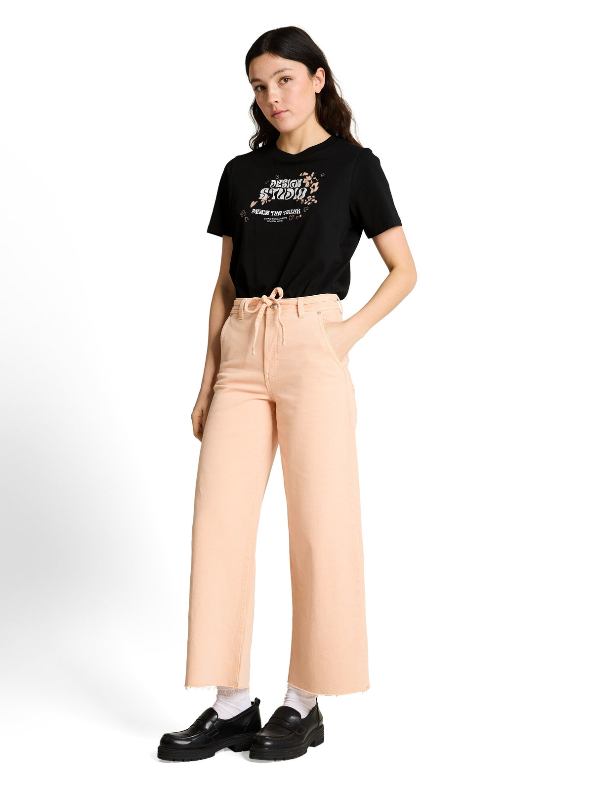 Loose Fit T-Shirt mit Stickerei
