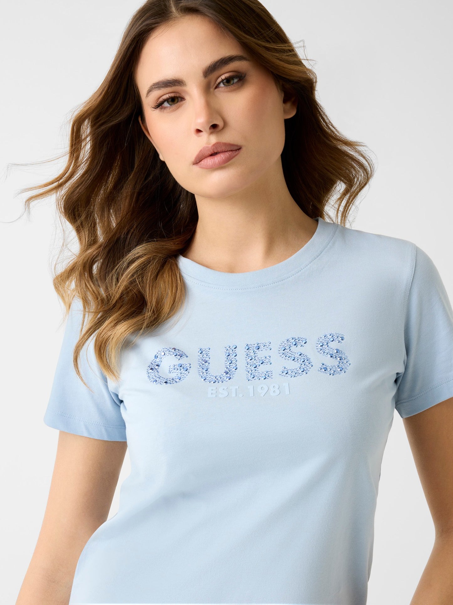 SS CN GUESS STUDS SCRIPT TEE