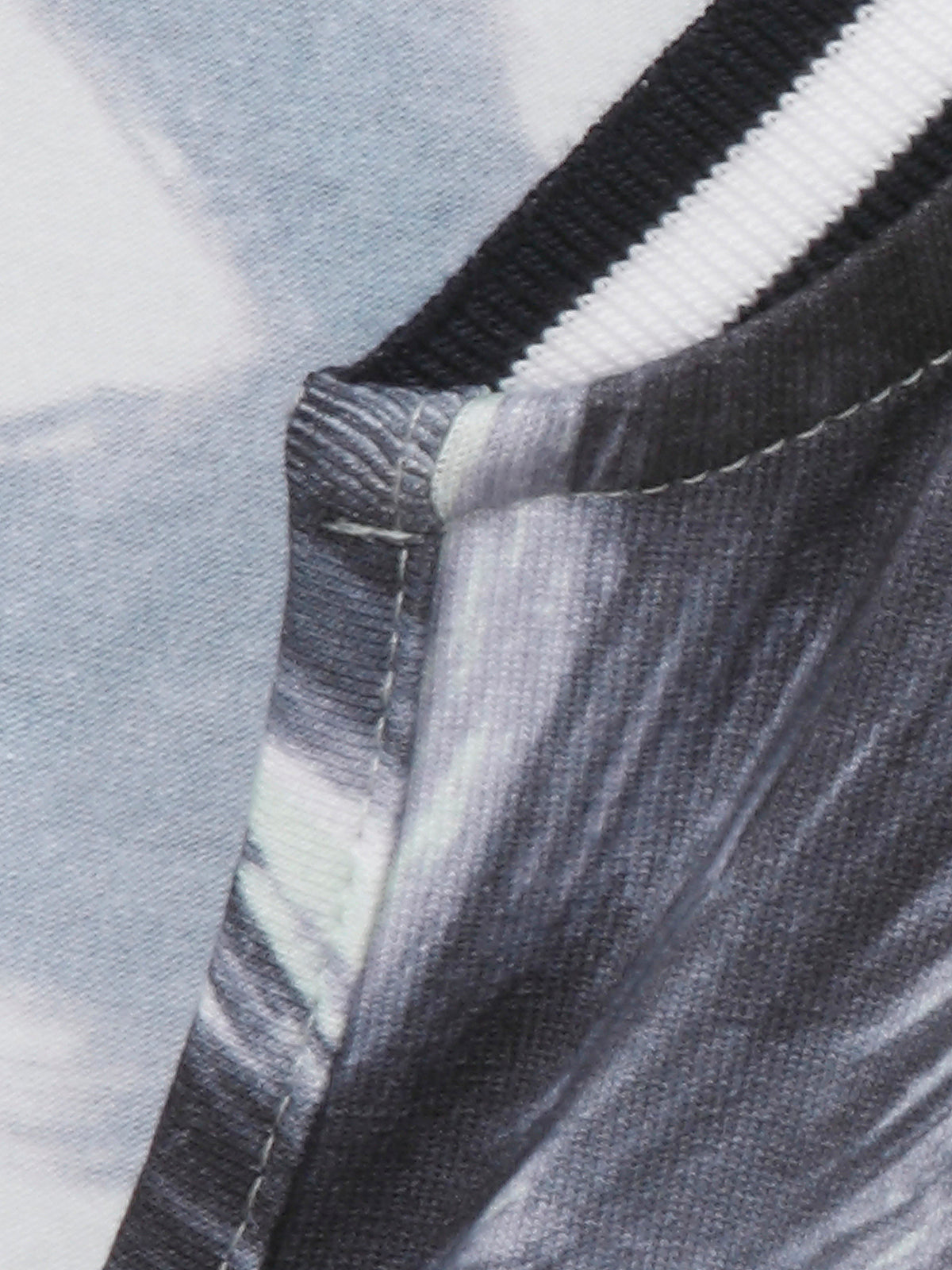T-Shirt V-Ausschnitt ohne Arm Druck