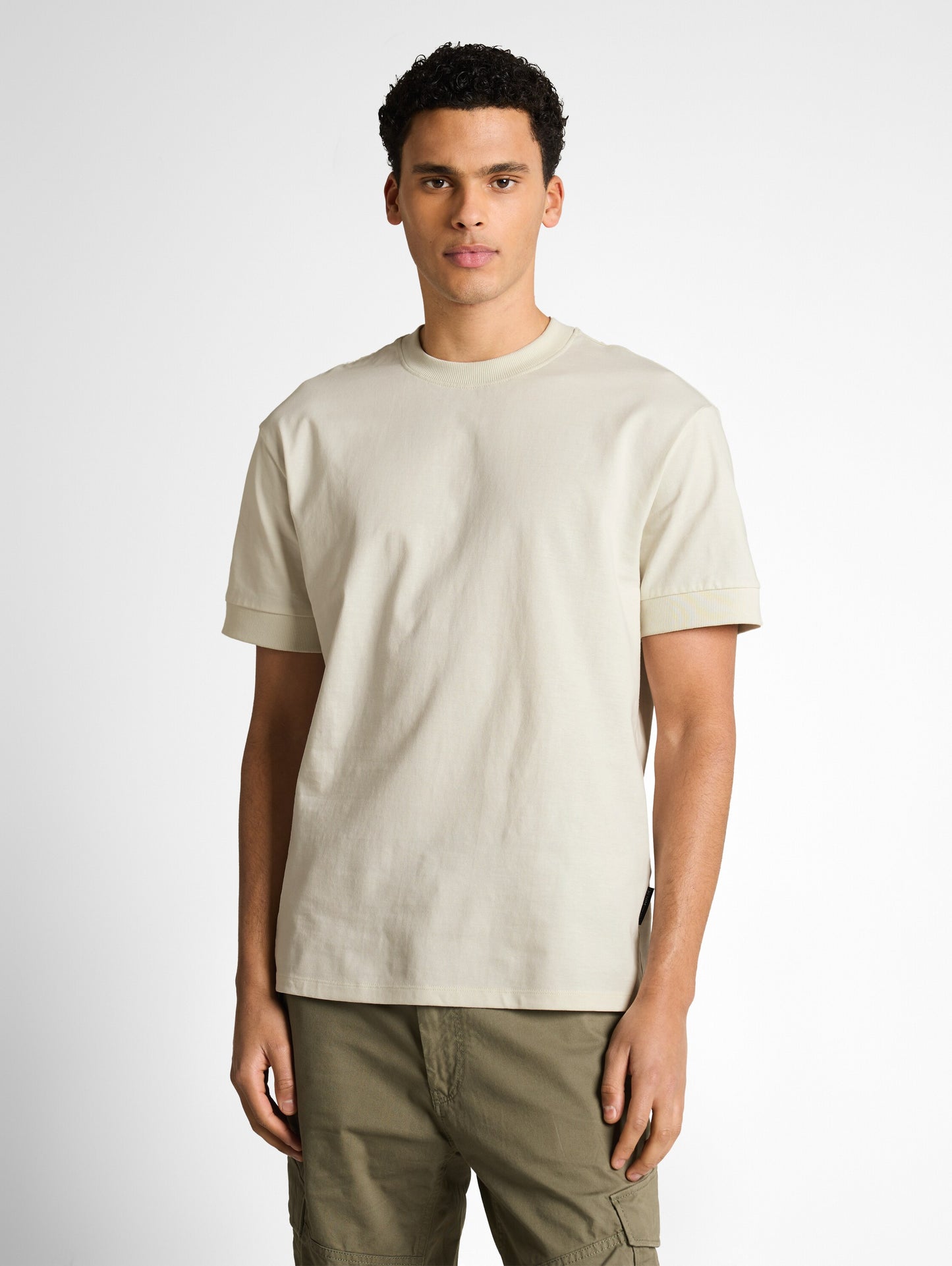 Relaxed Fit T-Shirt mit Rippbündchen