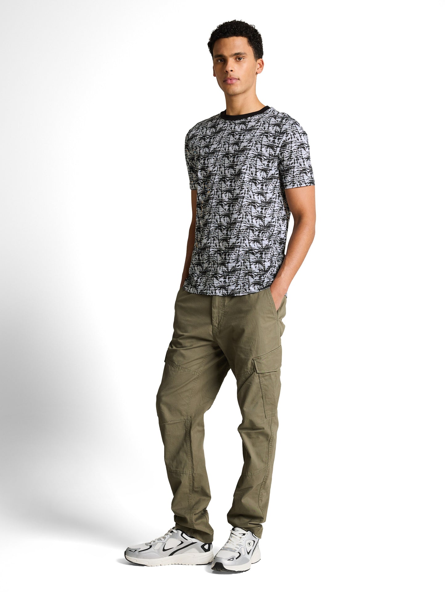 T-Shirt mit Palmenprint