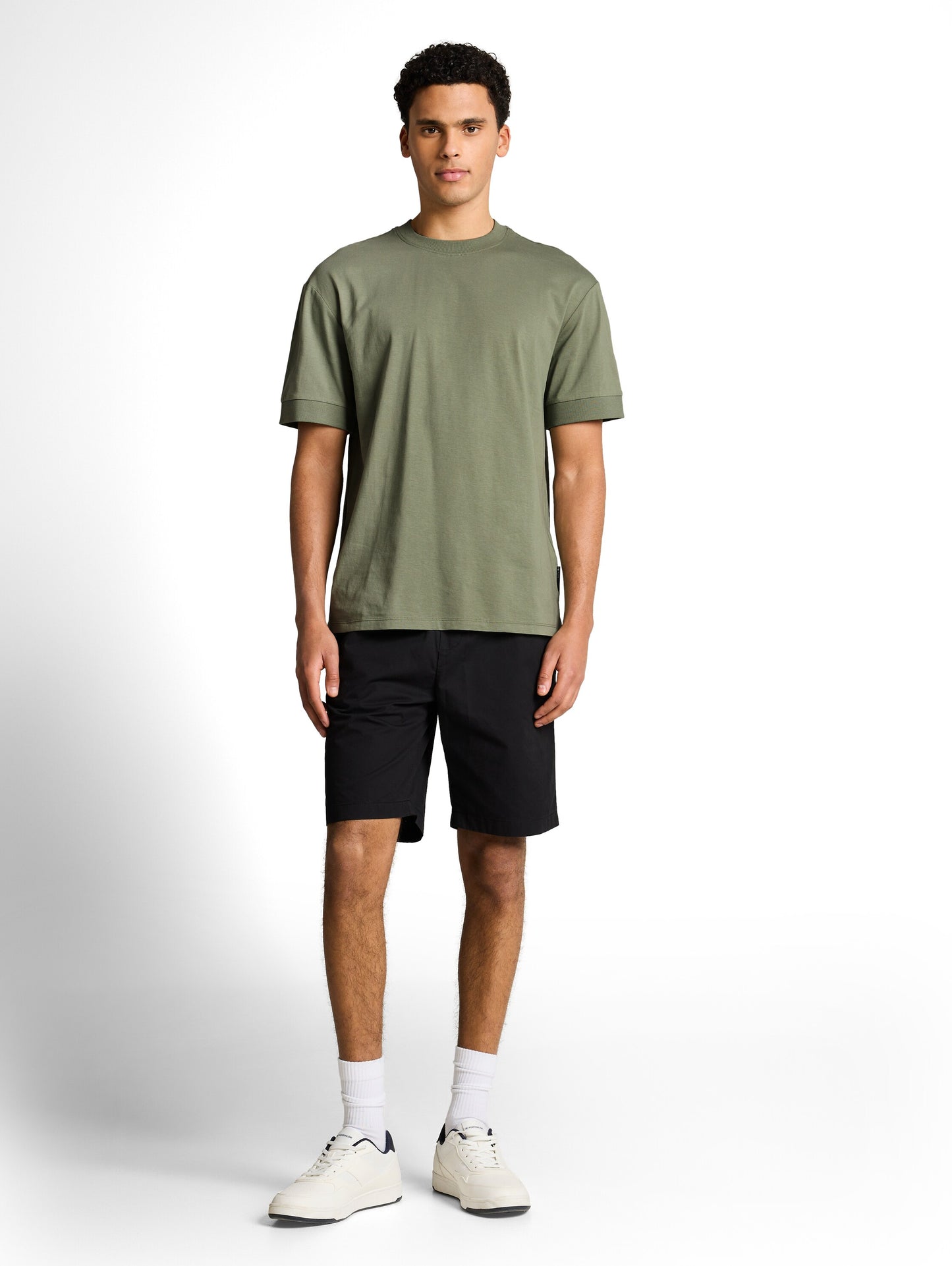 Relaxed Fit T-Shirt mit Rippbündchen