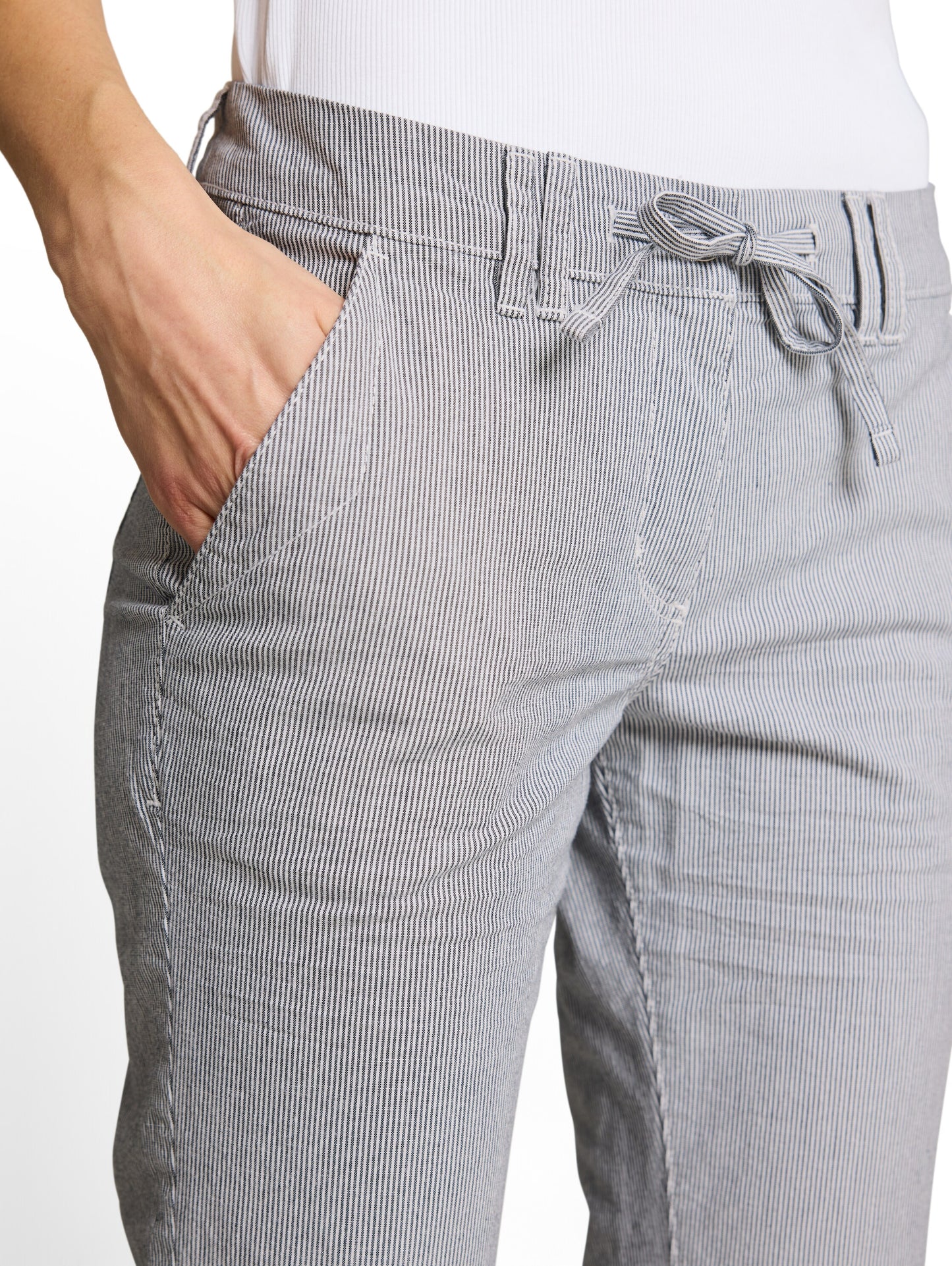 Tapered Relaxed Capri Hose mit Kordelzug