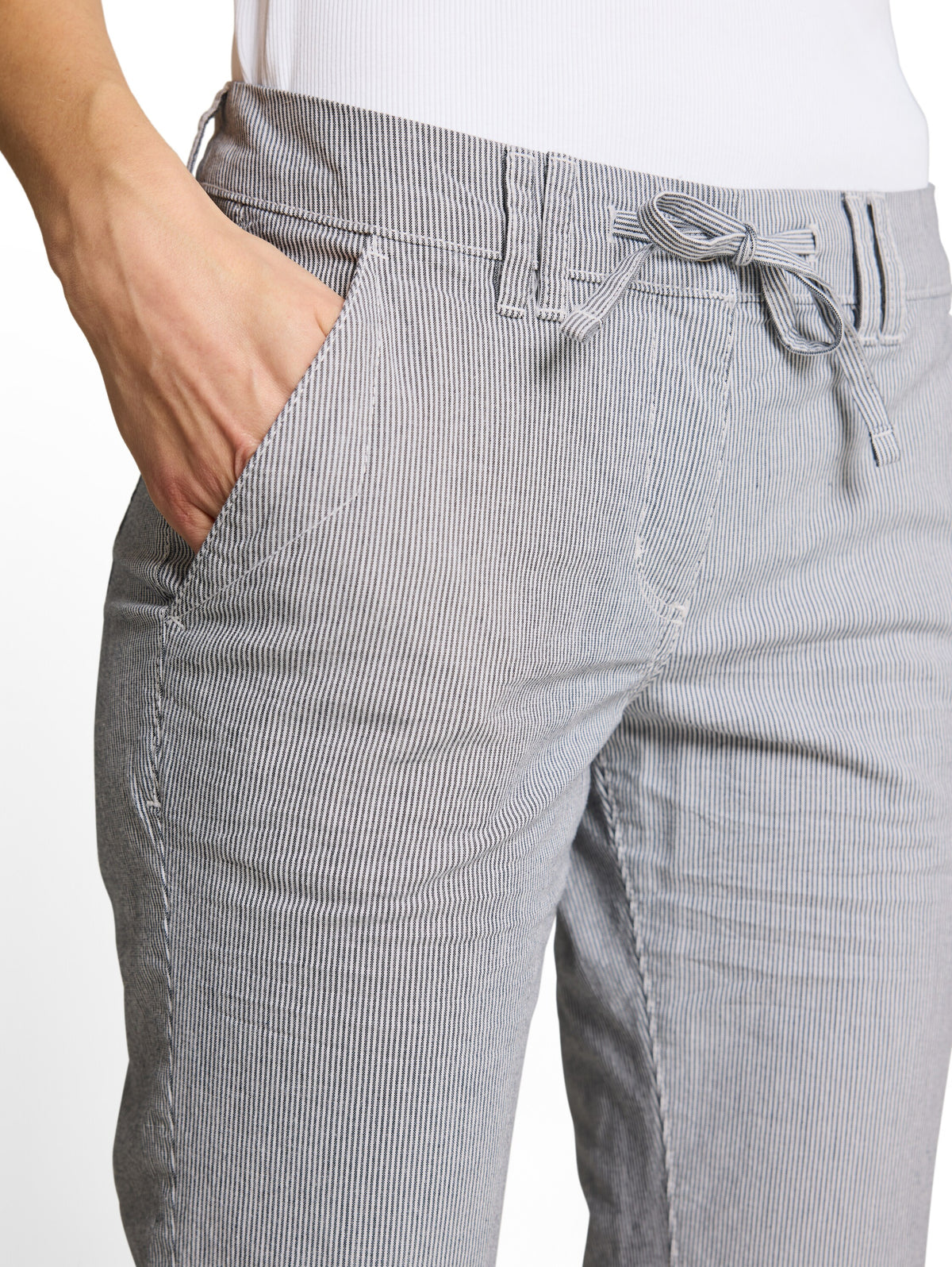 Tapered Relaxed Capri Hose mit Kordelzug