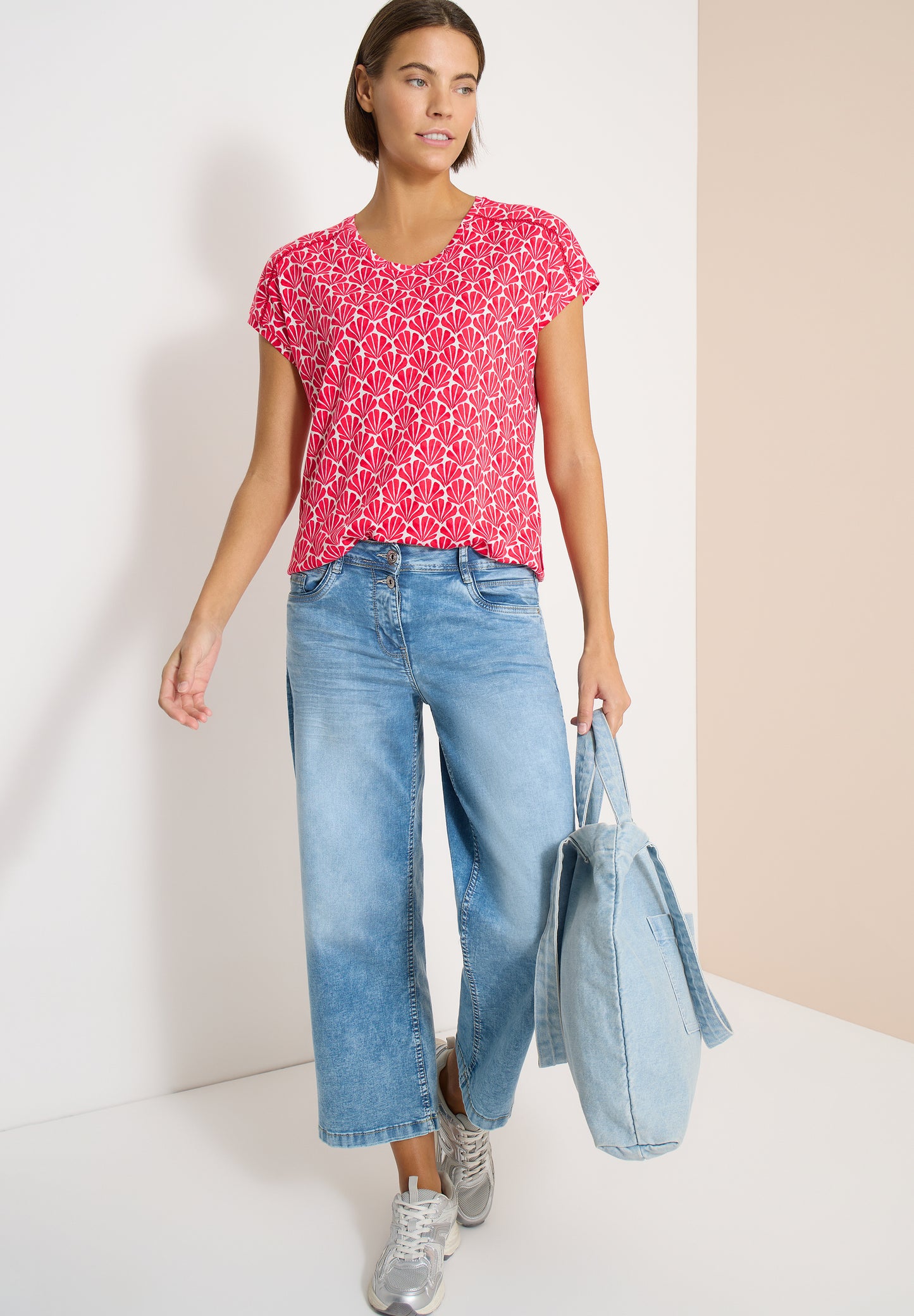 Kurzarm Shirt mit Spitzendetail