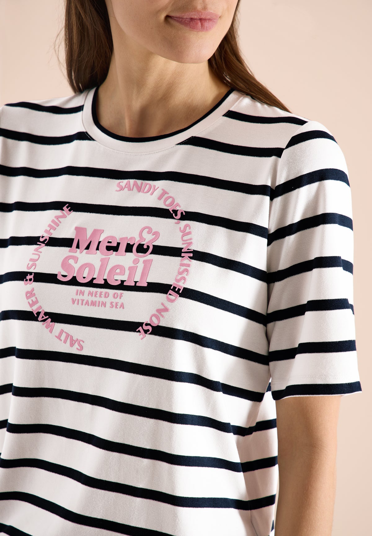 Kurzarm Shirt mit Rundhals und Streifen