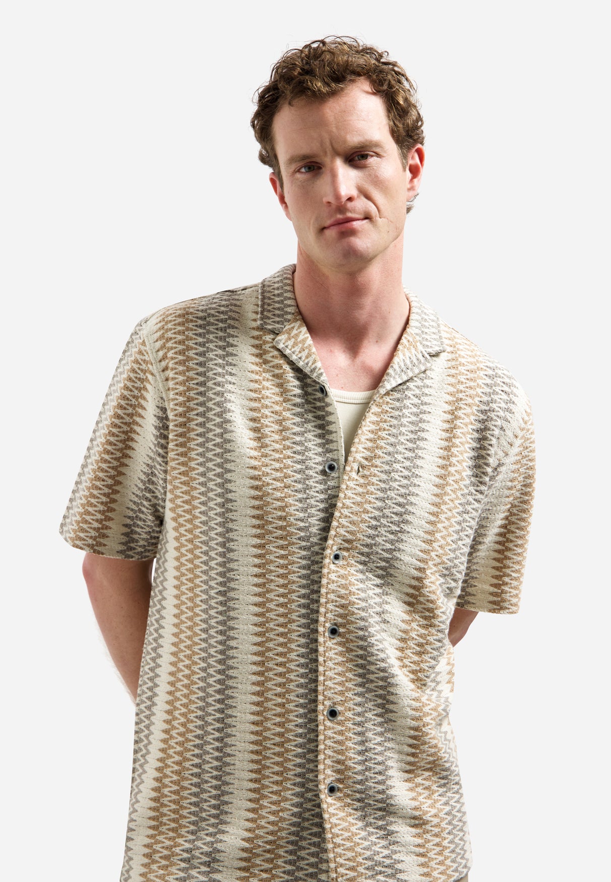 Shirt Short Sleeve Jacquard Fancy ZigZag