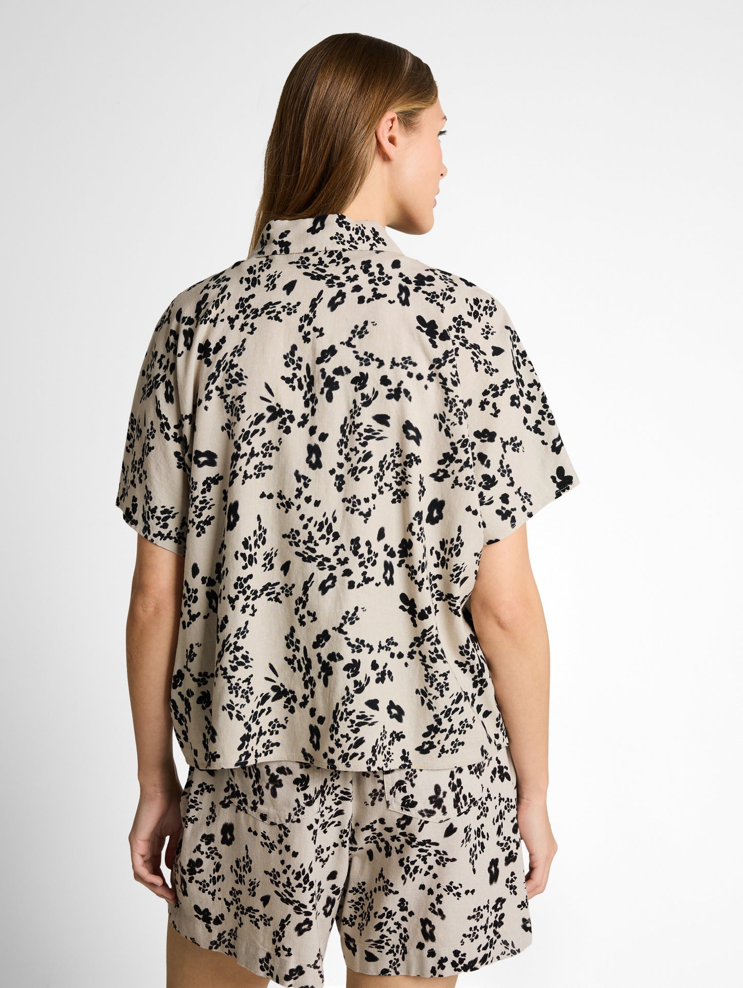 Boxy Fit Bluse mit Leinenanteil