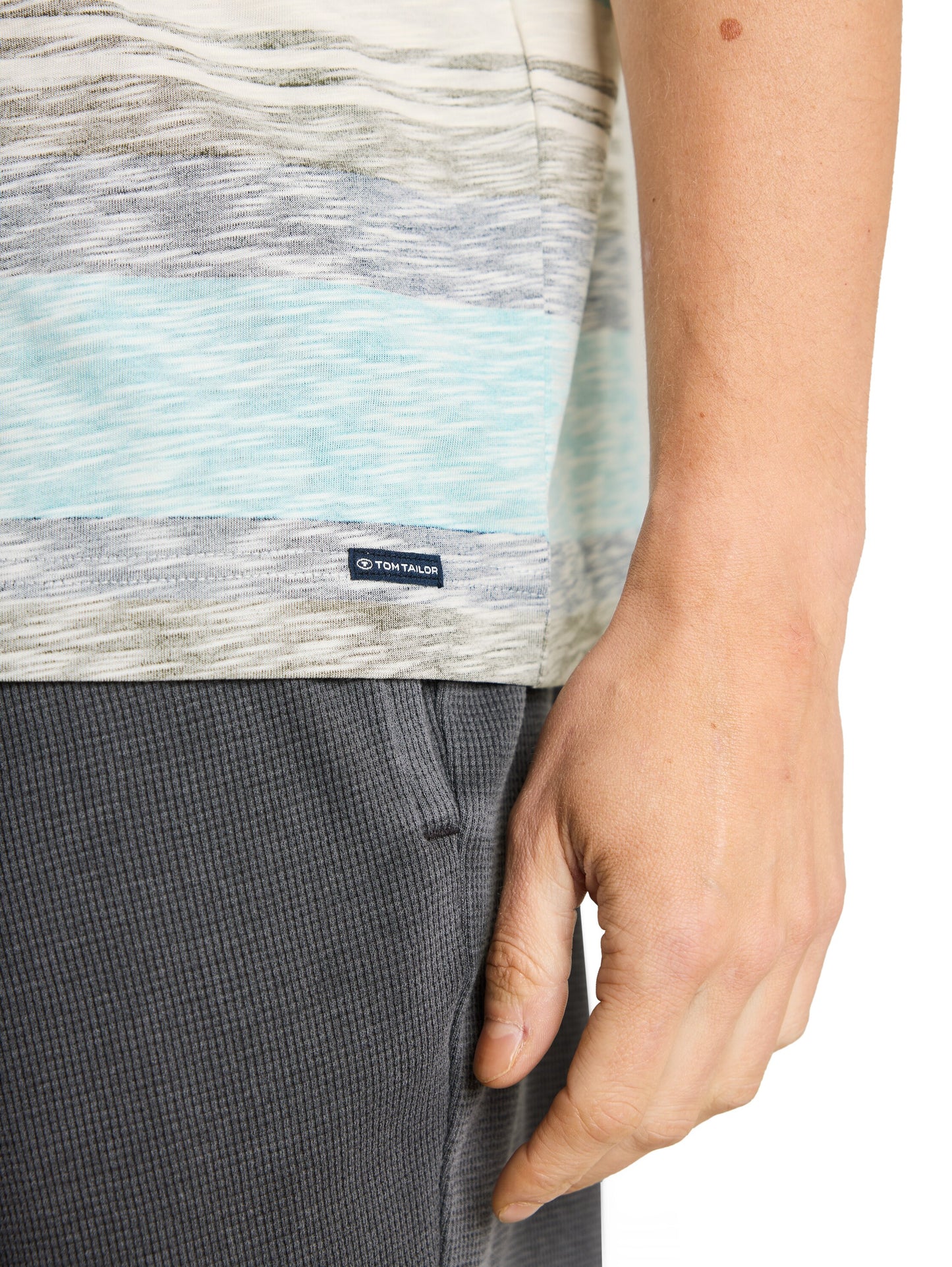 T-Shirt mit Inside-Out Streifenmuster