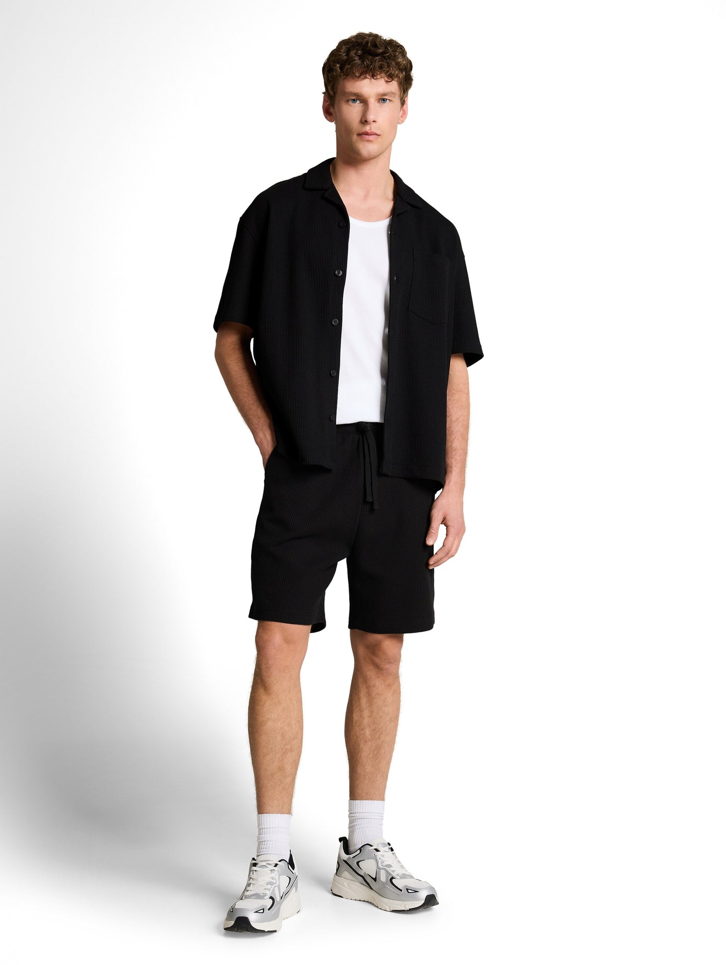 Relaxed Shorts mit Waffelstruktur