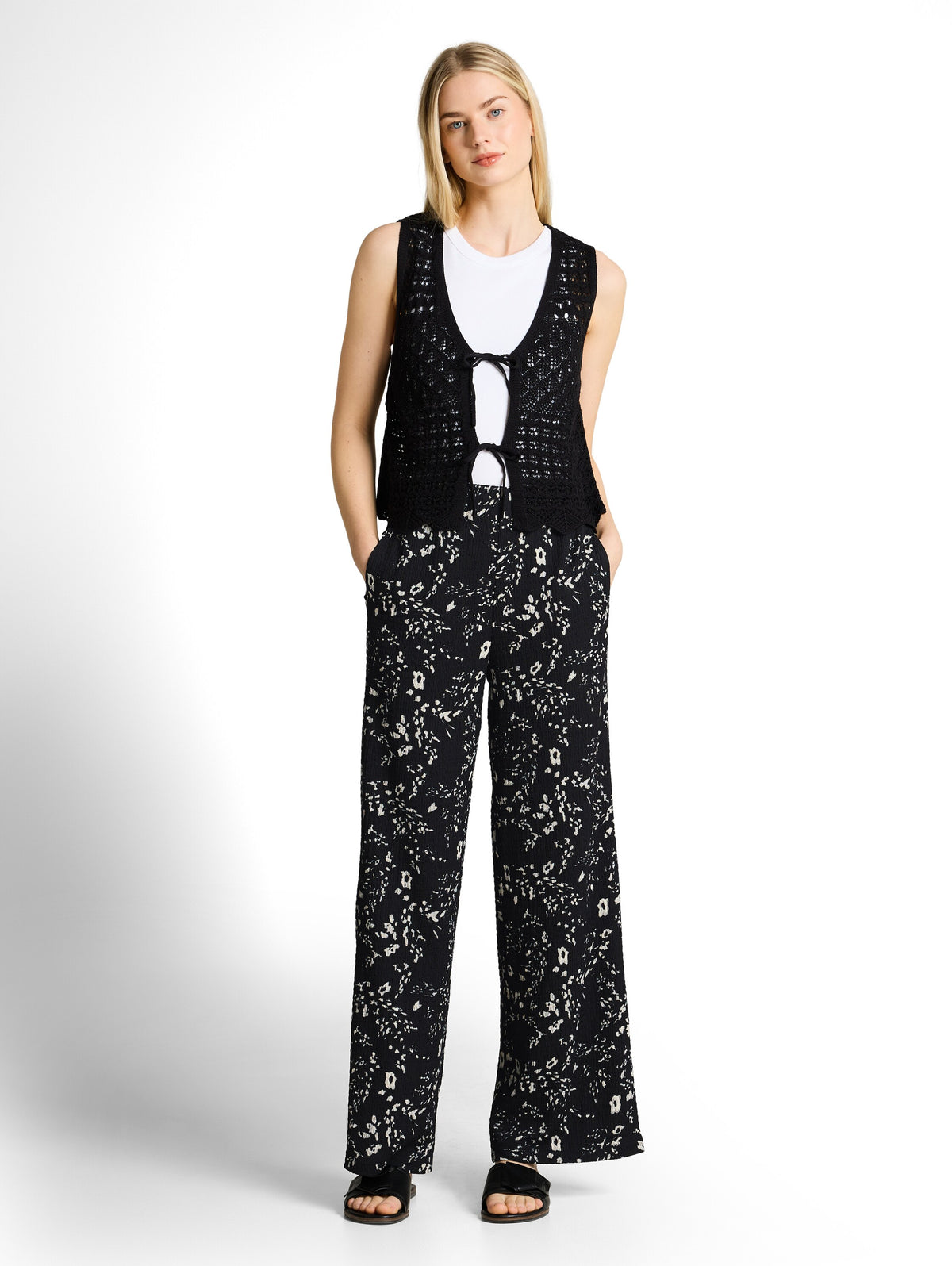 Crinkle Wide Leg Hose
