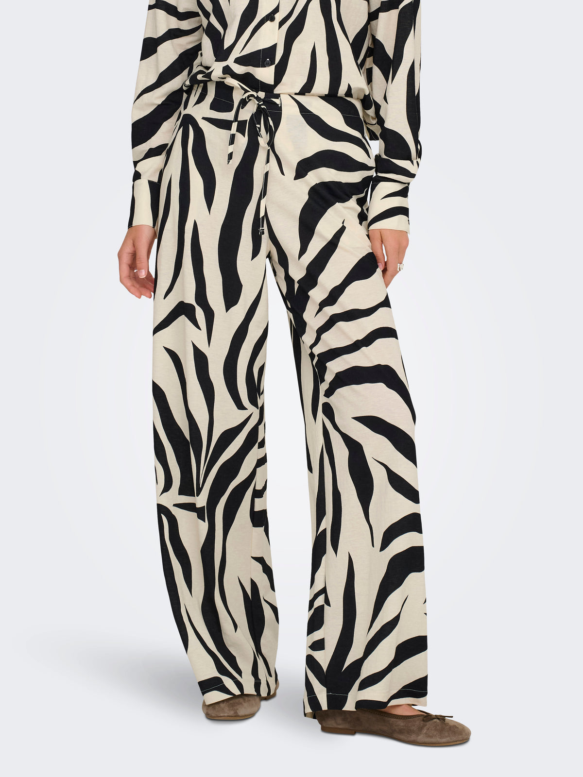 ONLSAKURA LOOSE PULL UP PANTS WVN
