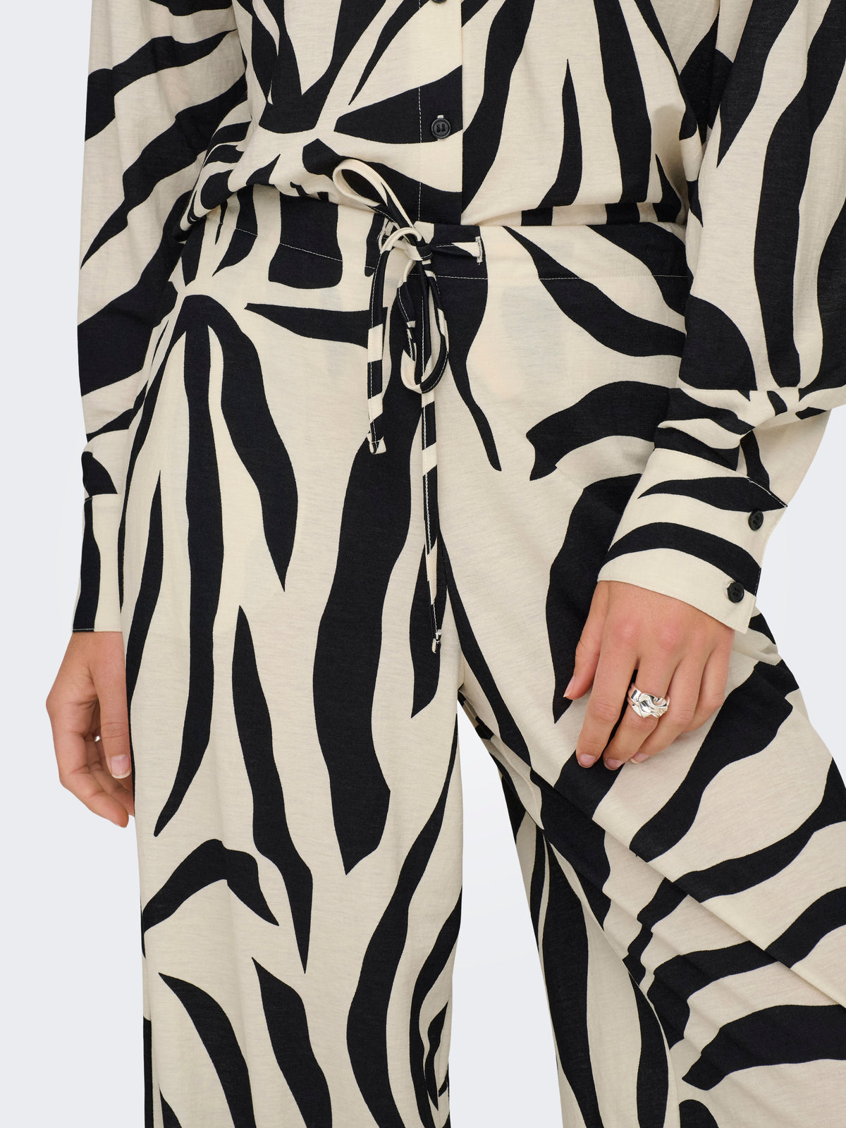 ONLSAKURA LOOSE PULL UP PANTS WVN