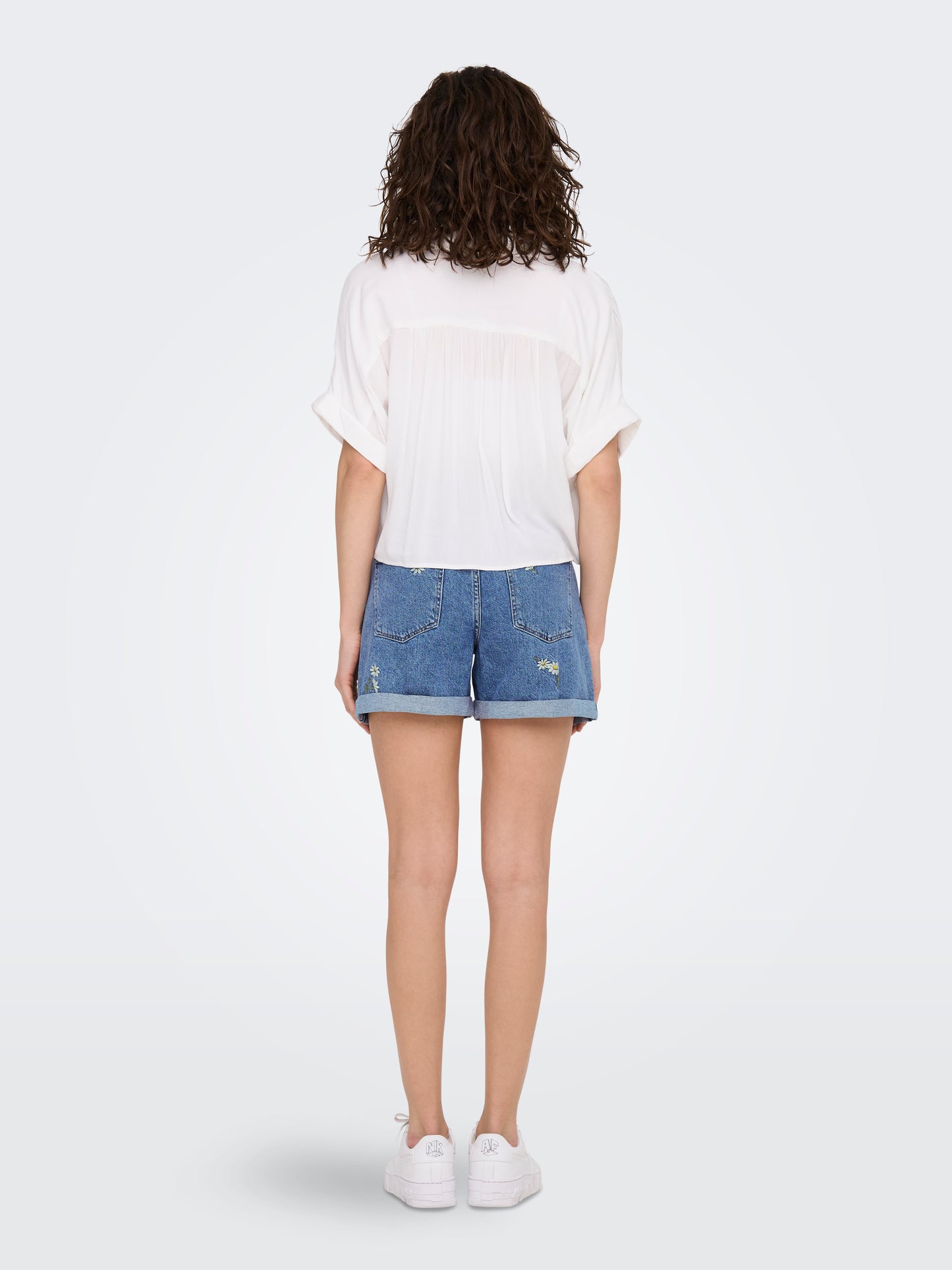 ONLPAULA LIFE S/S TIE SHIRT WVN NOOS