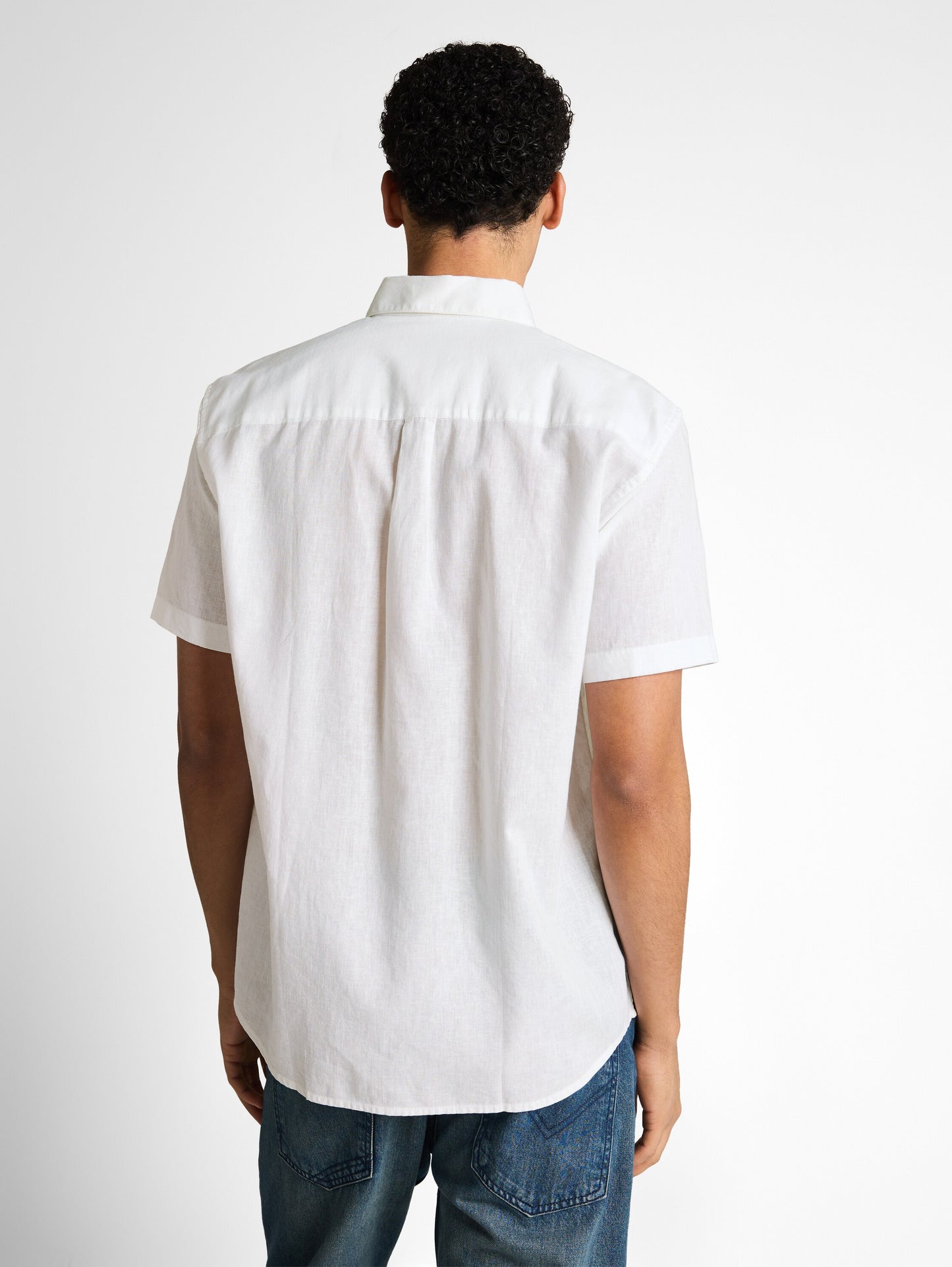 Relaxed Fit Kurzarmhemd mit Leinenanteil