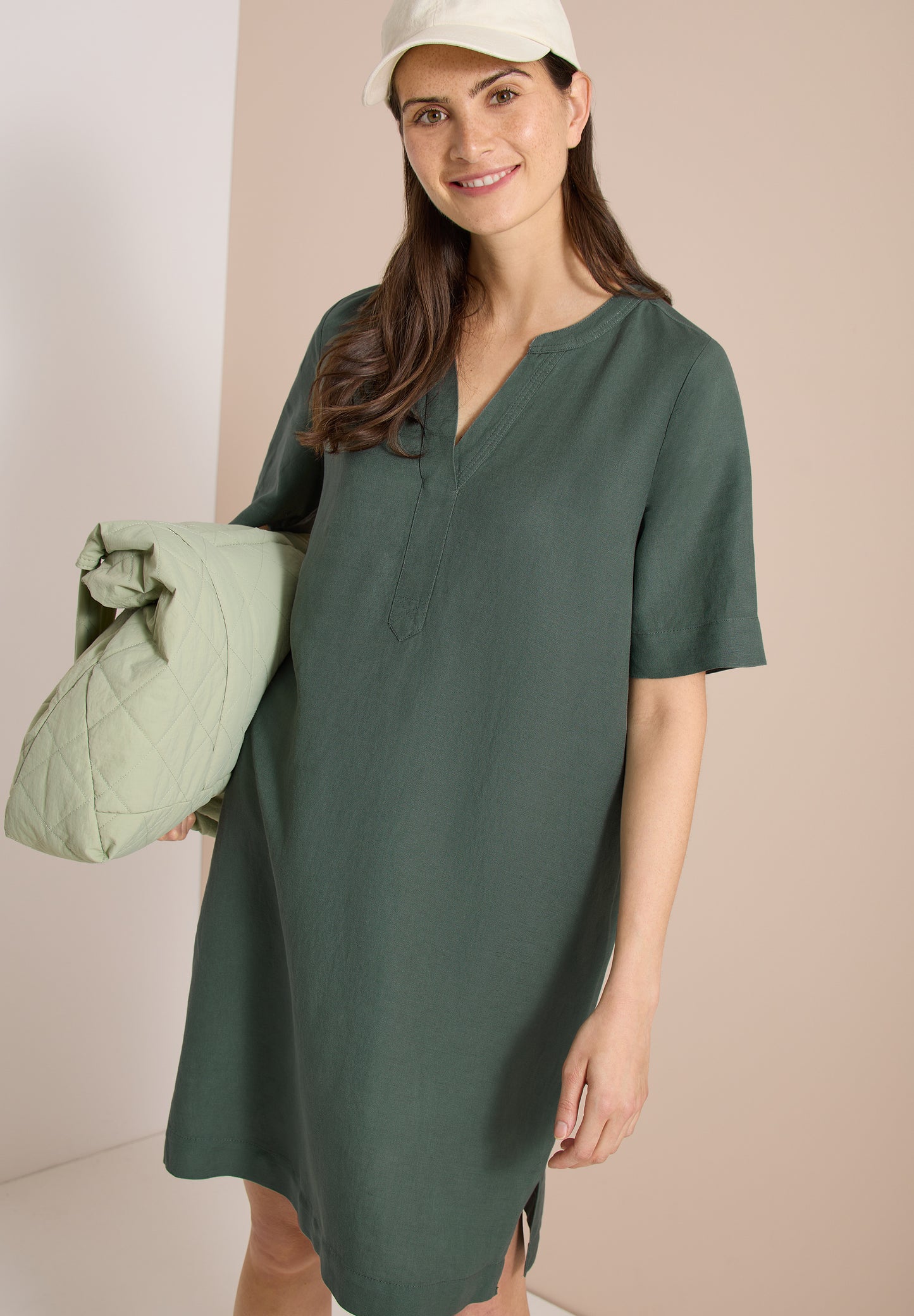 Knielanges Kleid aus Leinenmix
