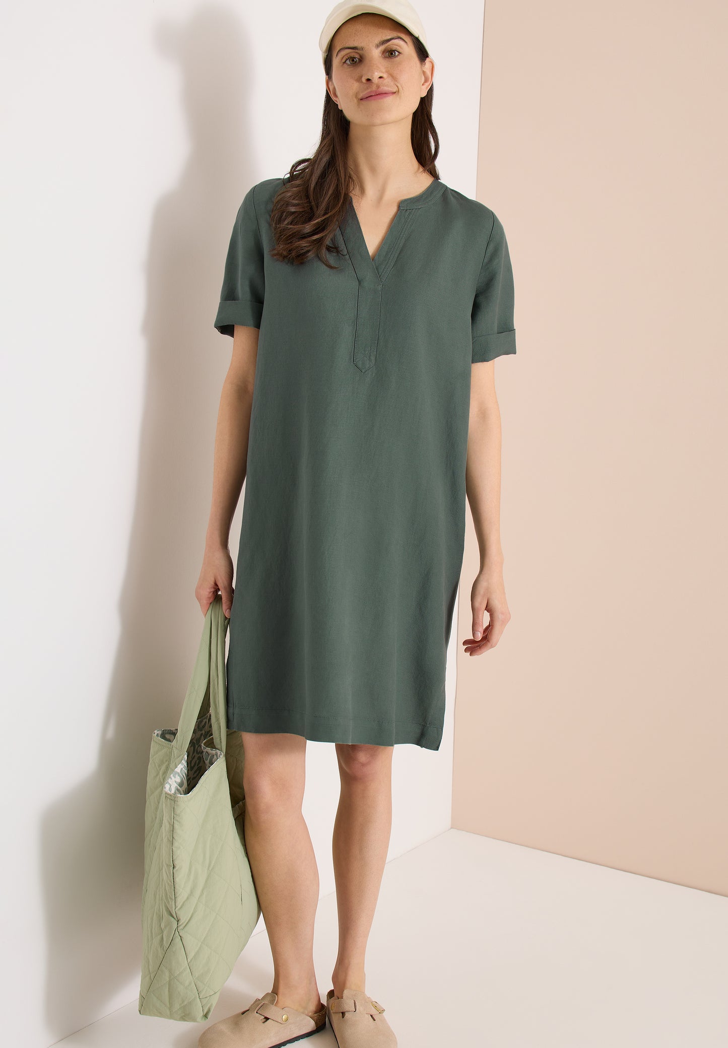 Knielanges Kleid aus Leinenmix