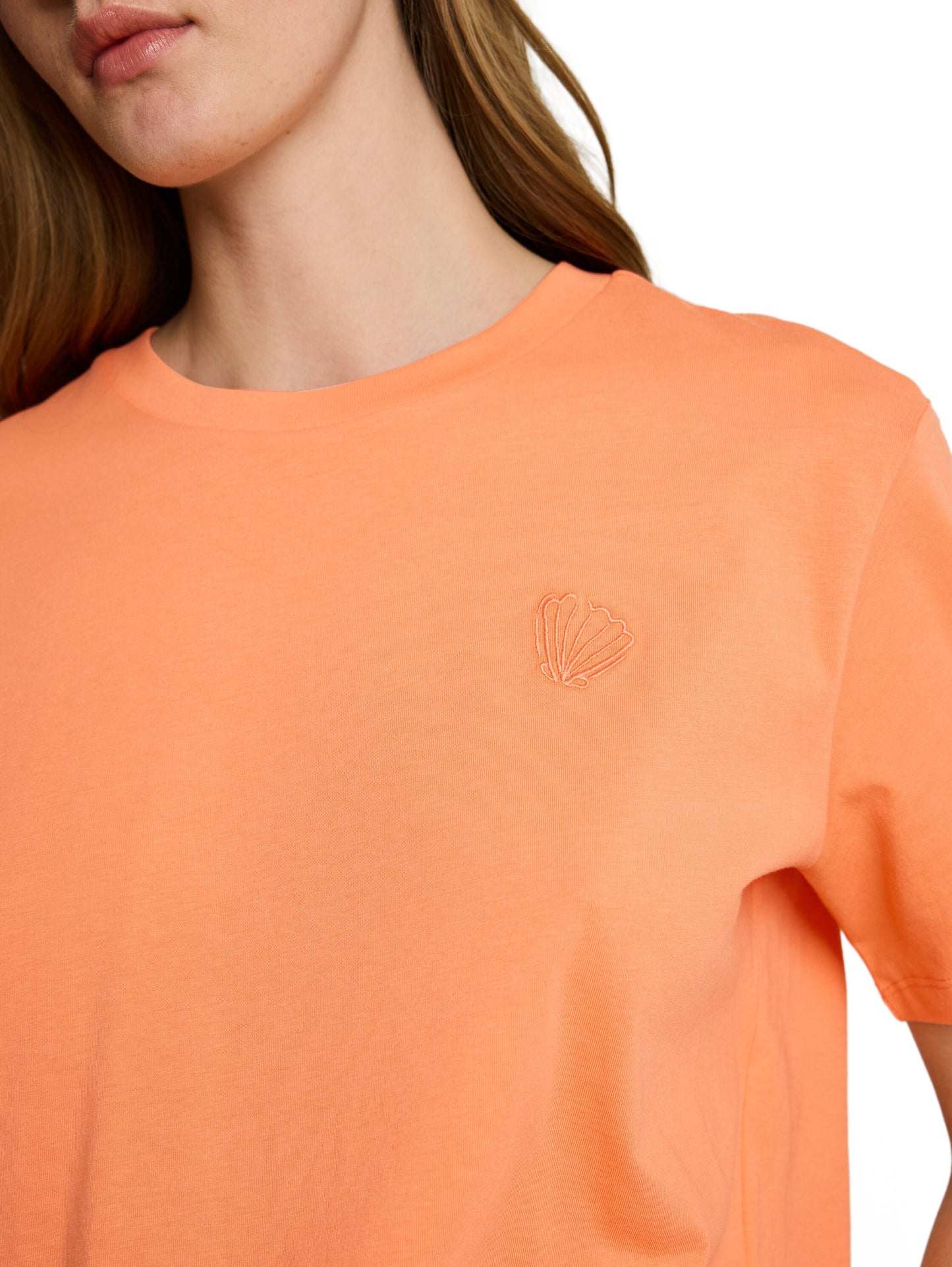 Boxy Fit T-Shirt mit Stickerei