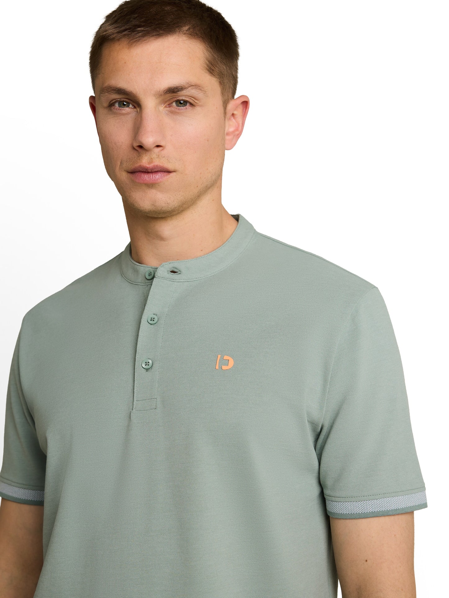 Piqué Poloshirt mit Stehkragen