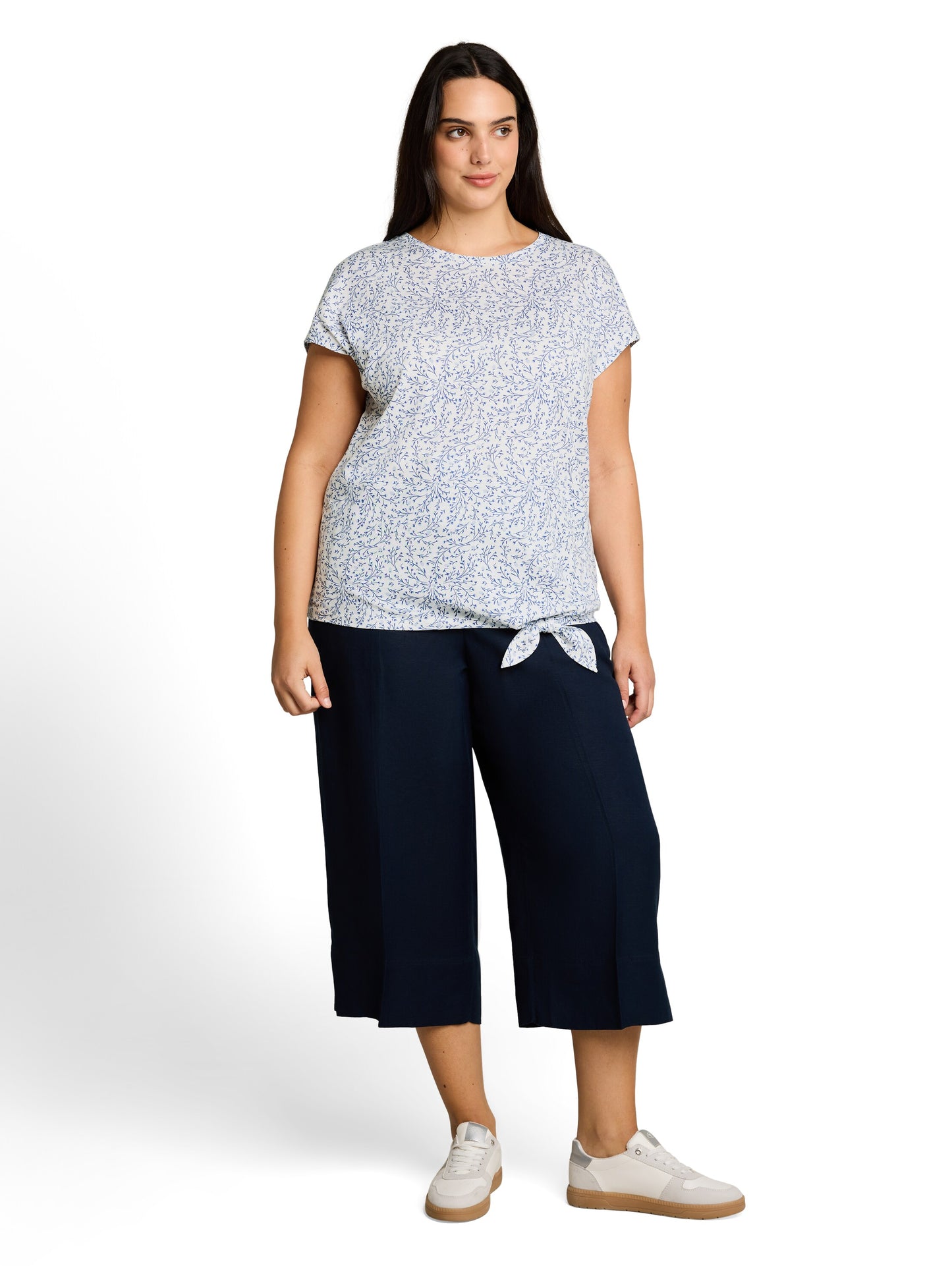 Plus Size - T-Shirt mit Knotendetail