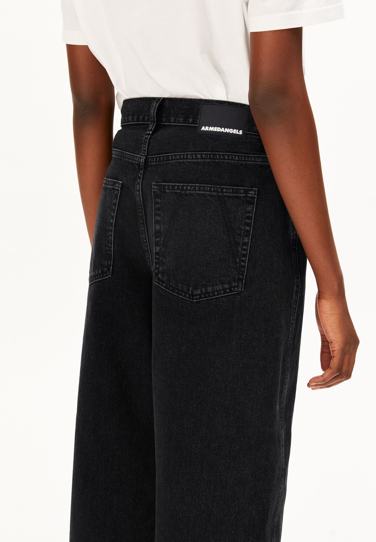 BAARLY HIGH WAIST BARREL JEAN