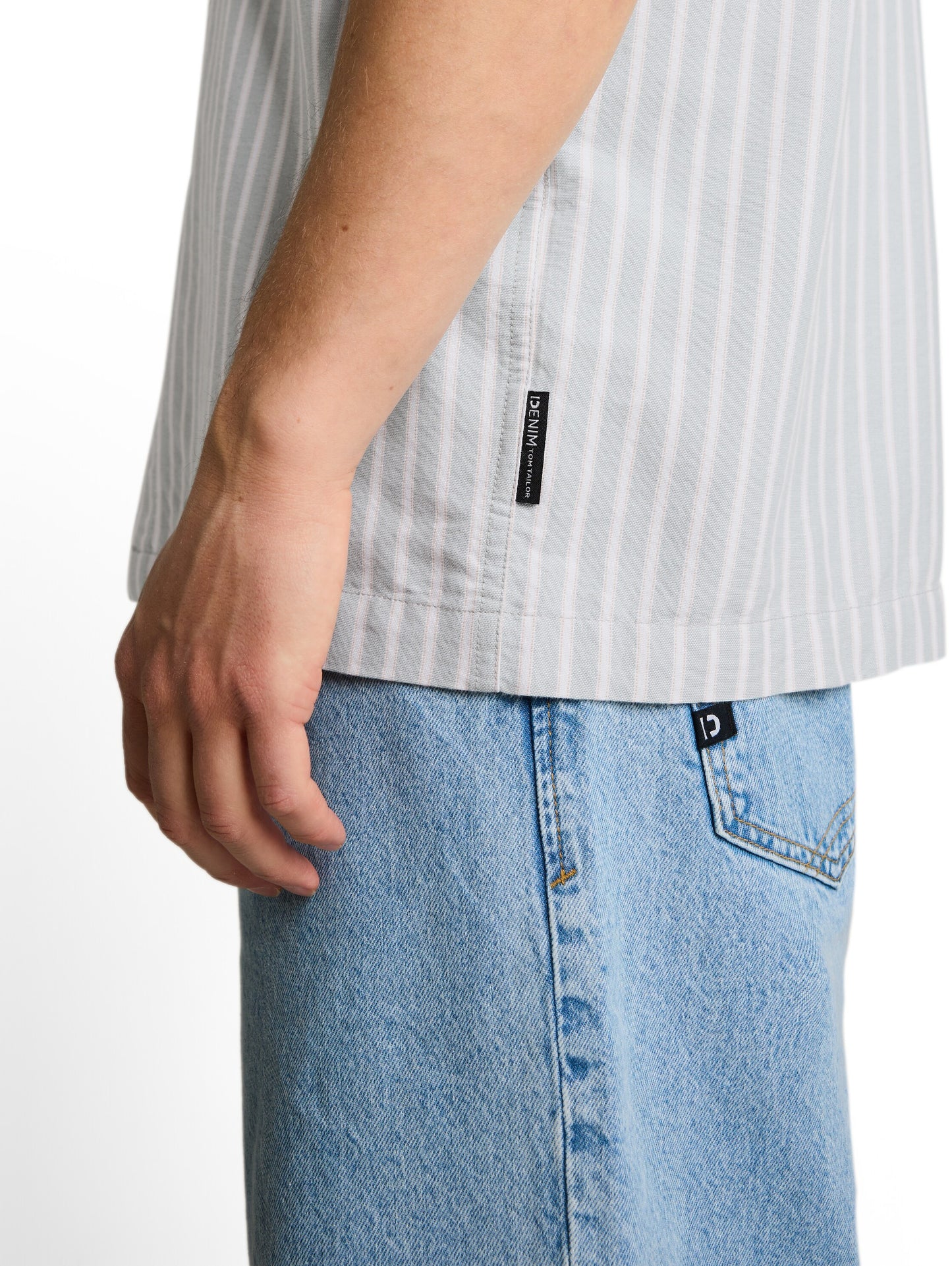 Relaxed Fit Kurzarmhemd mit Streifen