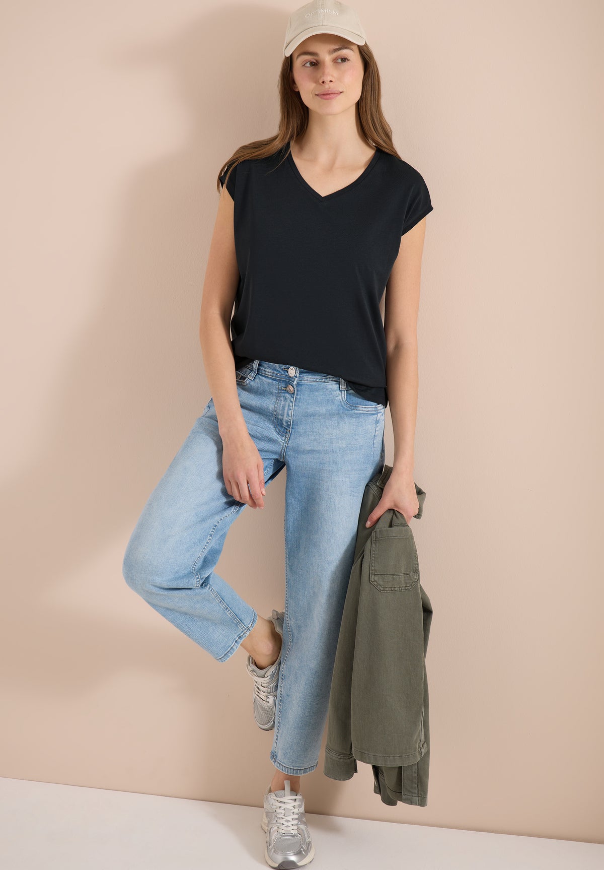 Dropped Shoulder Shirt mit V-Neck