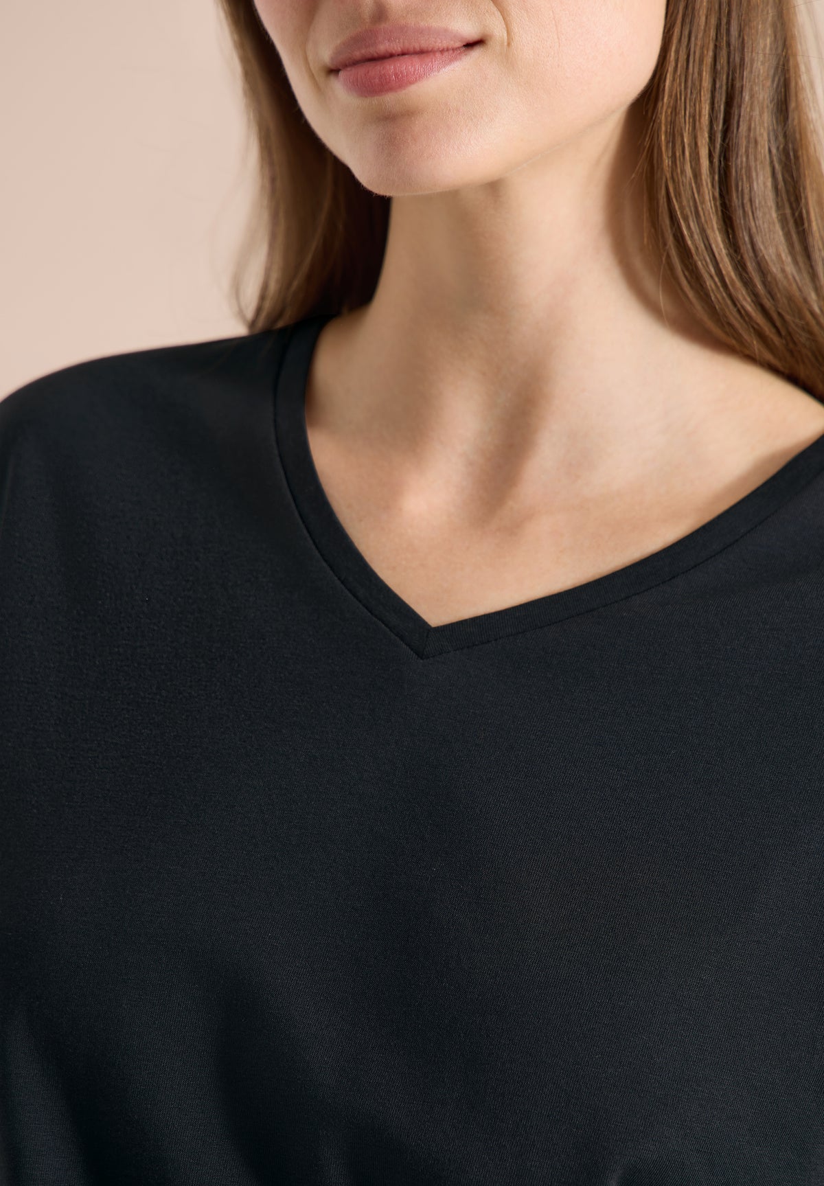 Dropped Shoulder Shirt mit V-Neck