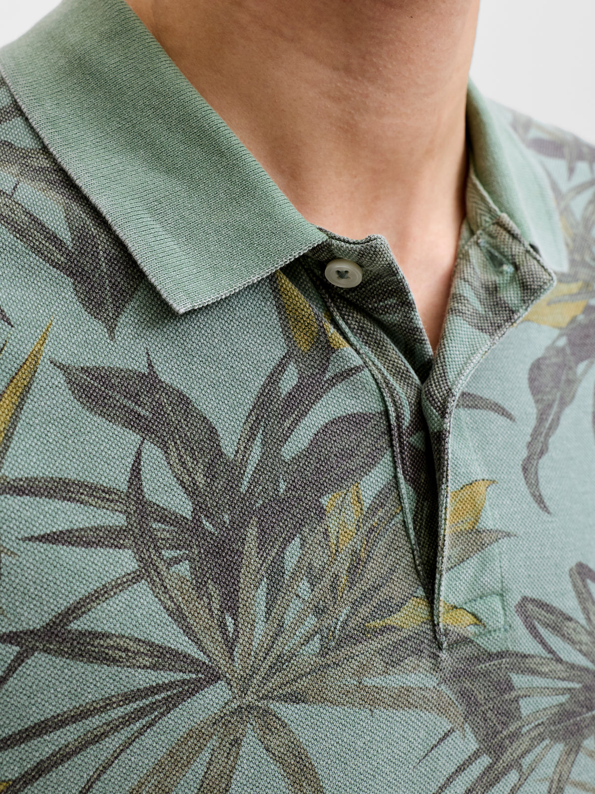 JPRBLUHAWAII AOP SS POLO