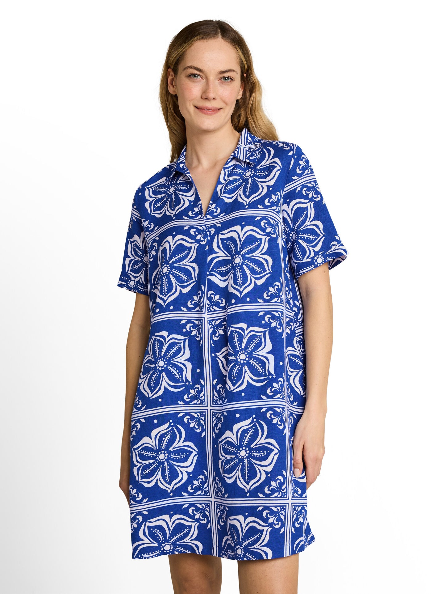 Kleid mit Polokragen und Leinenanteil